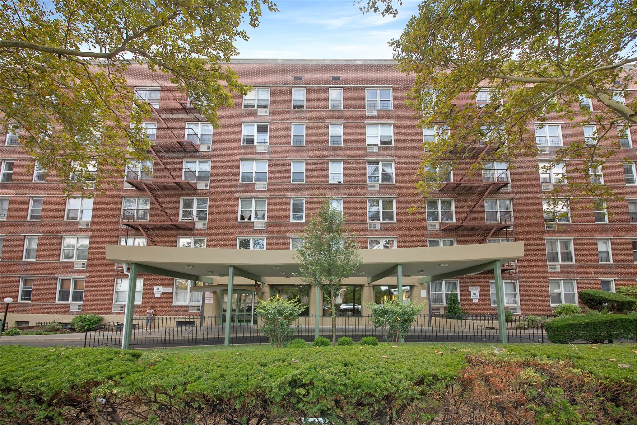 #10 photo, 59-30 108th Street, クイーンズ区 Corona , NY 11368