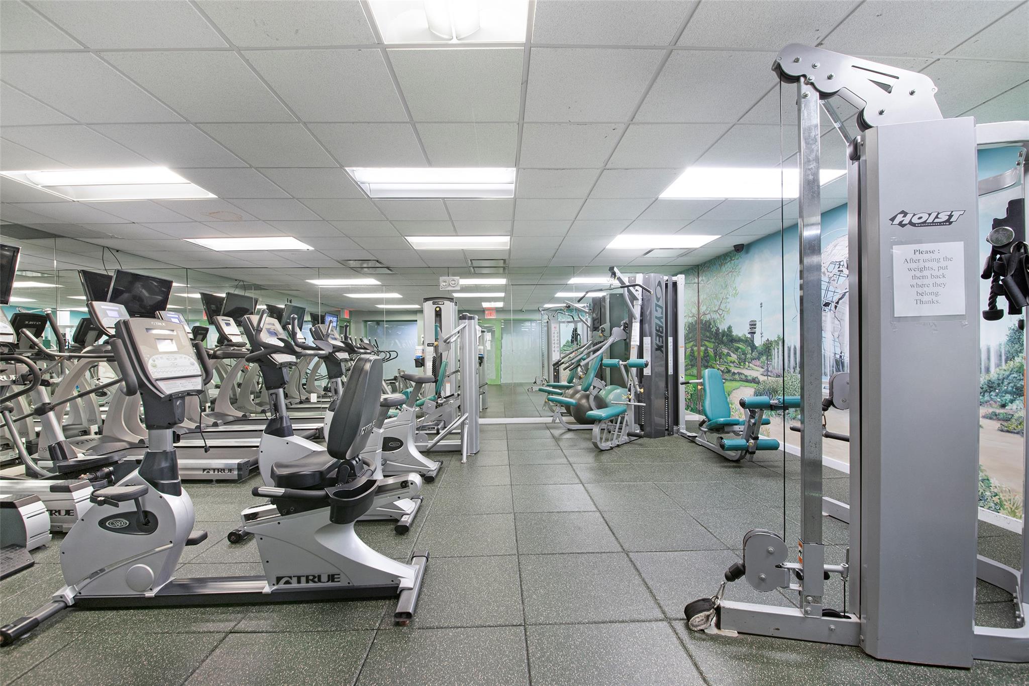 #12 photo, 59-30 108th Street, クイーンズ区 Corona , NY 11368