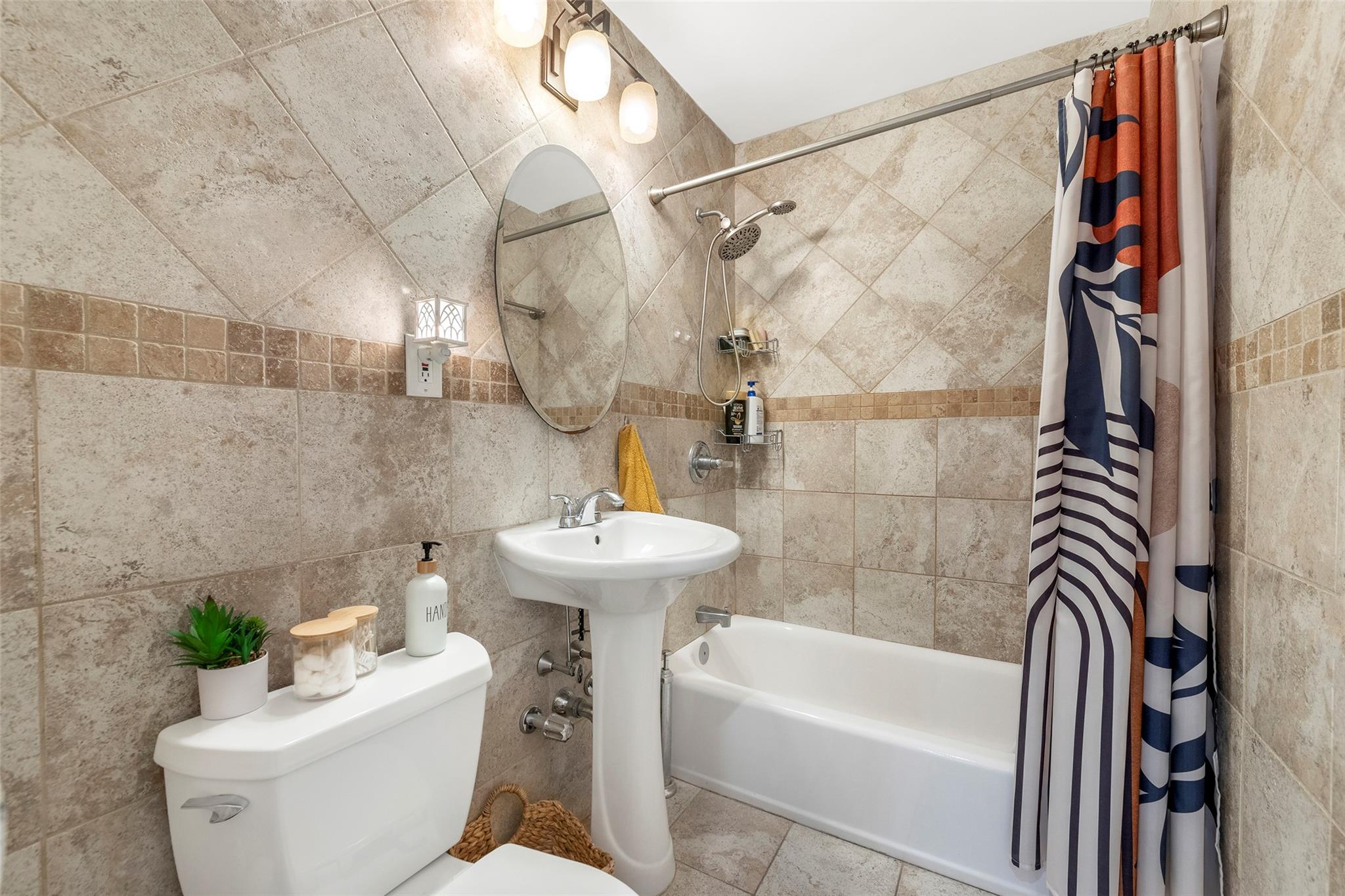 #9 photo, 59-30 108th Street, クイーンズ区 Corona , NY 11368