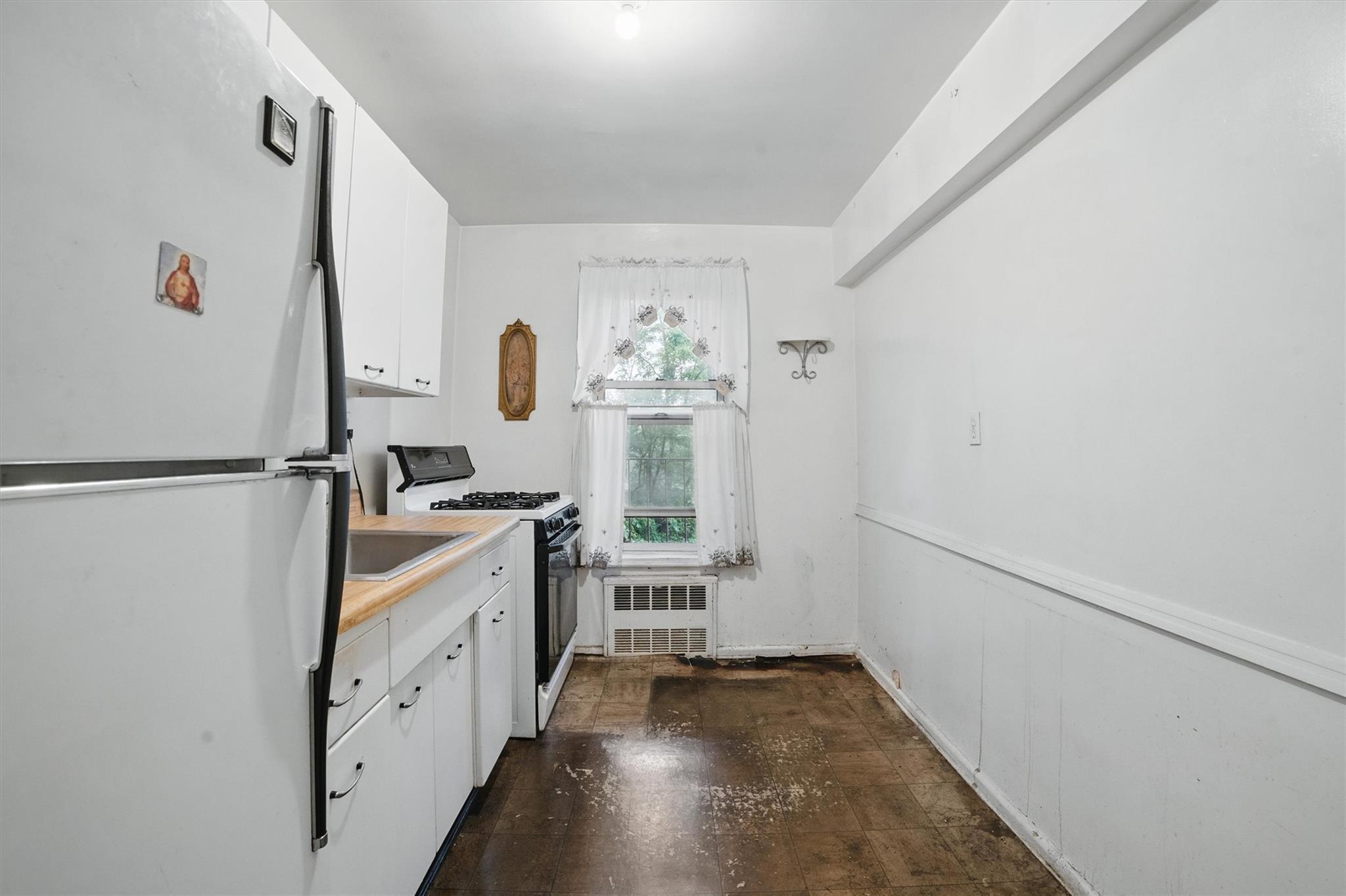 #9 photo, 682 Tuckahoe Road, Yonkers , NY 10710