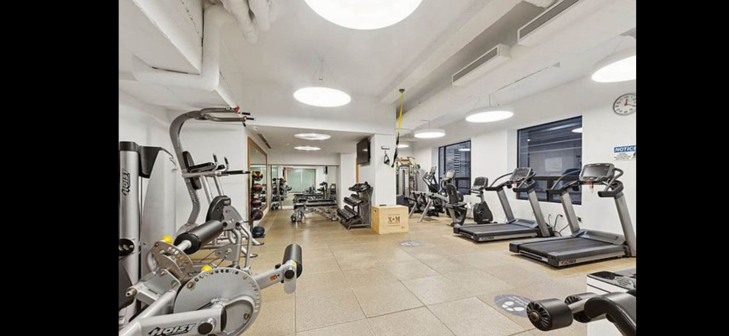 #9 photo, 10 W 66TH Street, マンハッタン Lincoln Square , NY 10023