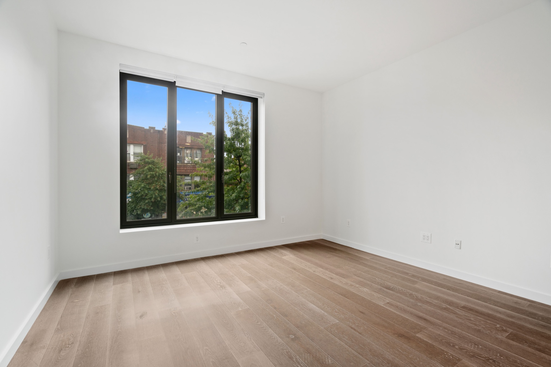 #7 photo, Astoria, クイーンズ区 Astoria , NY 11103