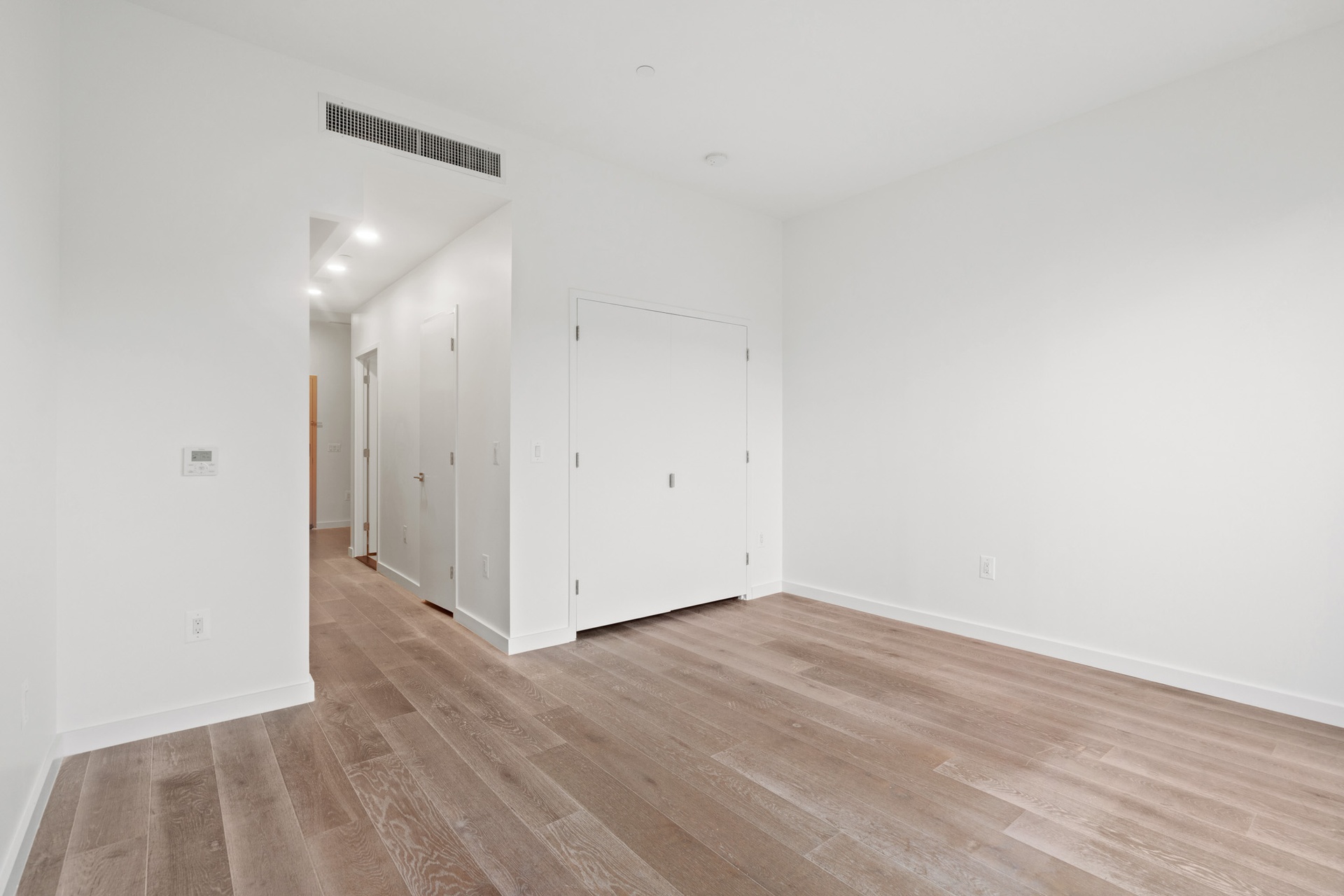 #8 photo, Astoria, クイーンズ区 Astoria , NY 11103