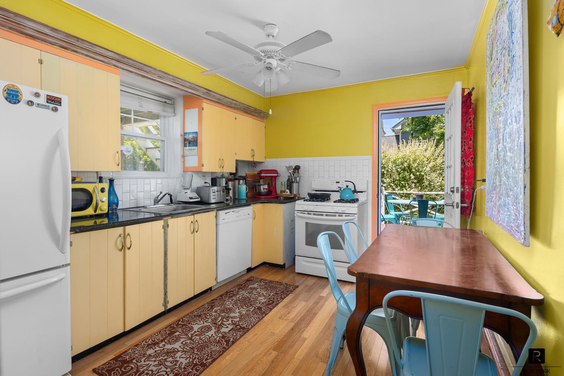 #22 photo, 37 Centre Street, ブロンクス区 City Island , NY 10464