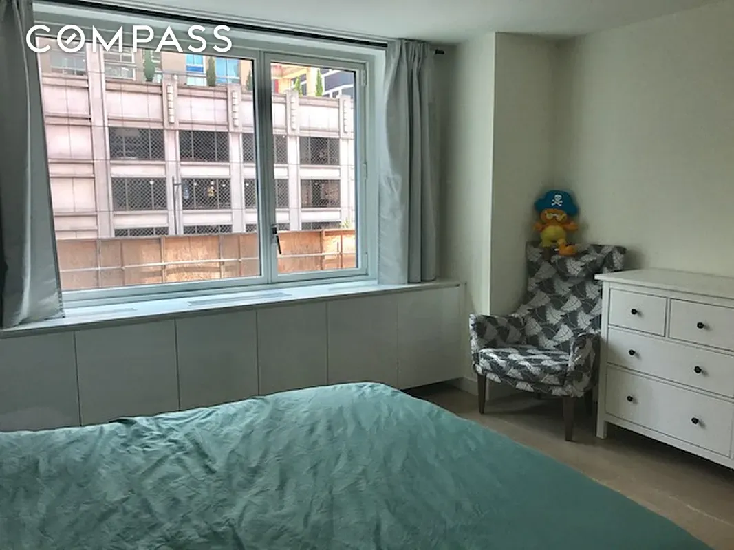 #6 photo, 301 W 53rd Street, マンハッタン Hell's Kitchen , NY 10019