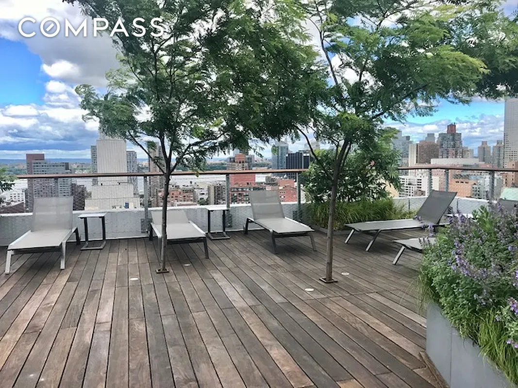 #9 photo, 301 W 53rd Street, マンハッタン Hell's Kitchen , NY 10019