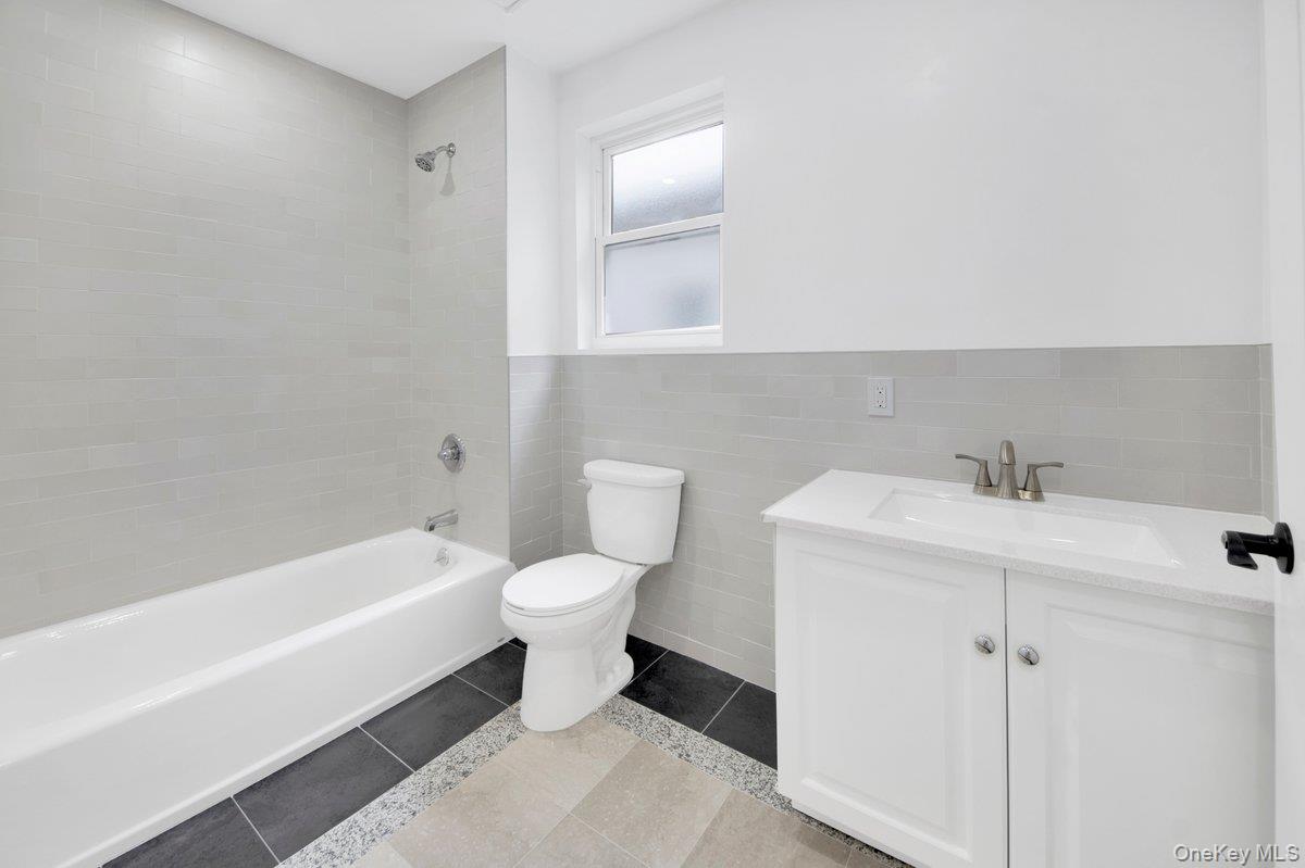 #11 photo, 61 Edgewood Avenue, Yonkers , NY 10704