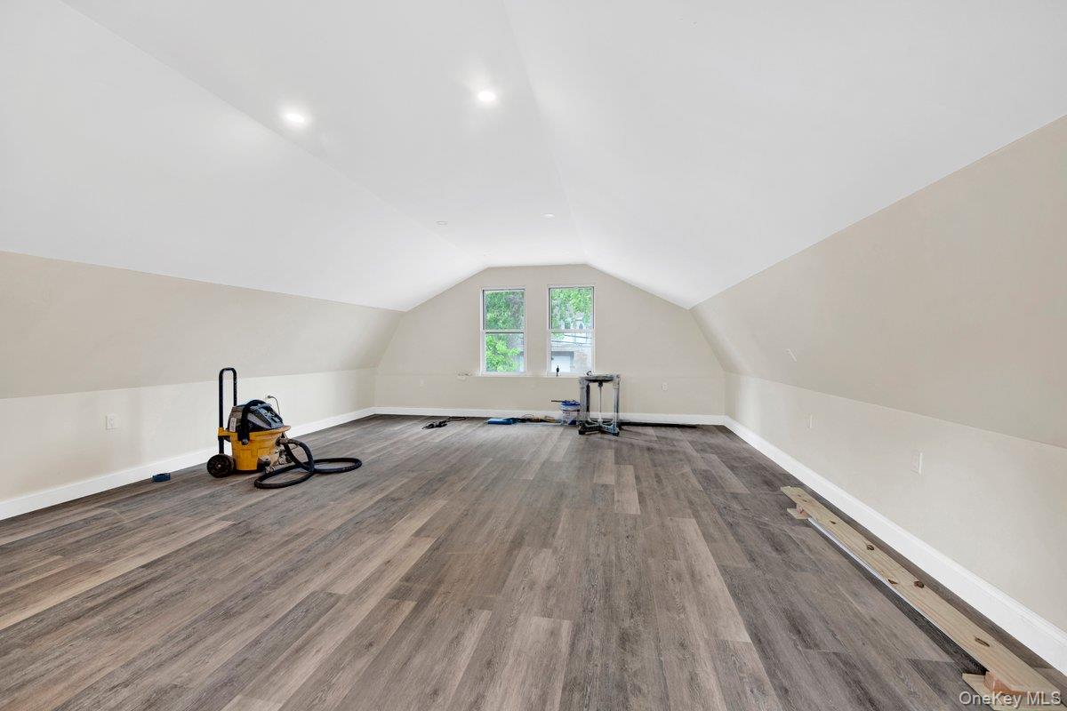 #18 photo, 61 Edgewood Avenue, Yonkers , NY 10704