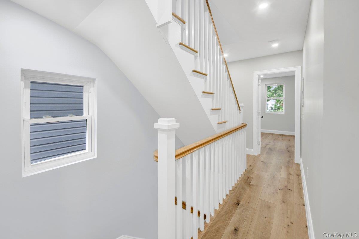 #19 photo, 61 Edgewood Avenue, Yonkers , NY 10704