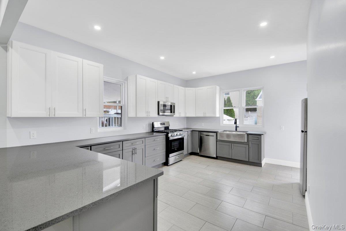 #3 photo, 61 Edgewood Avenue, Yonkers , NY 10704