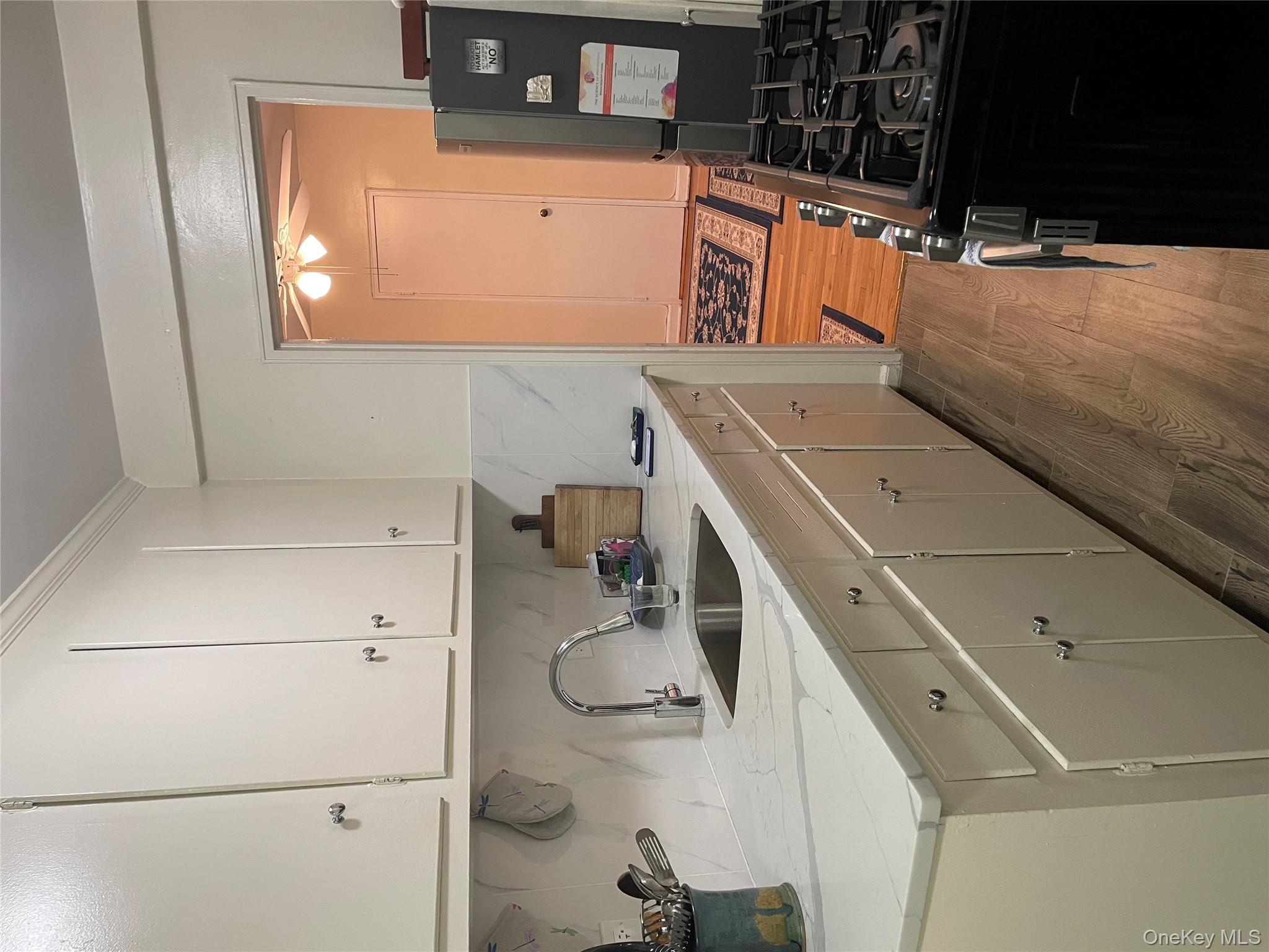 #5 photo, 1430 Thieriot Avenue, ブロンクス区 Bronx , NY 10460