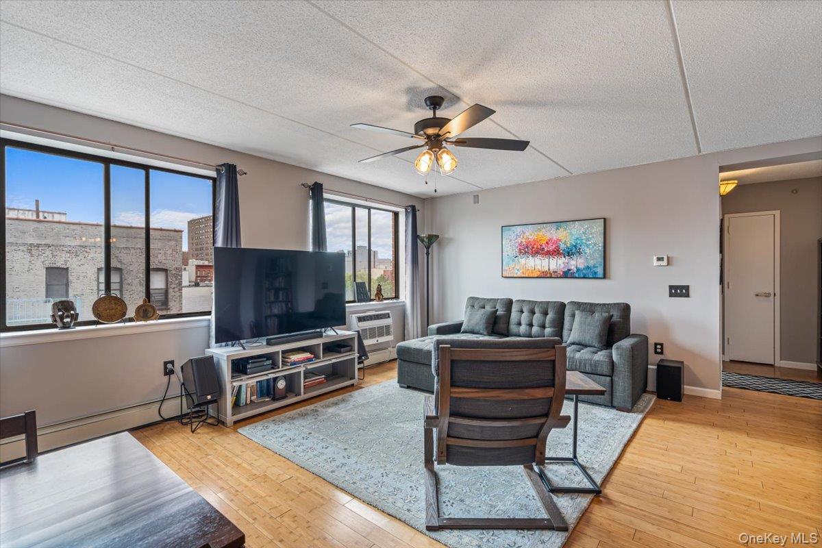 #7 photo, 342 E 119th Street, マンハッタン New York (Manhattan) , NY 10035