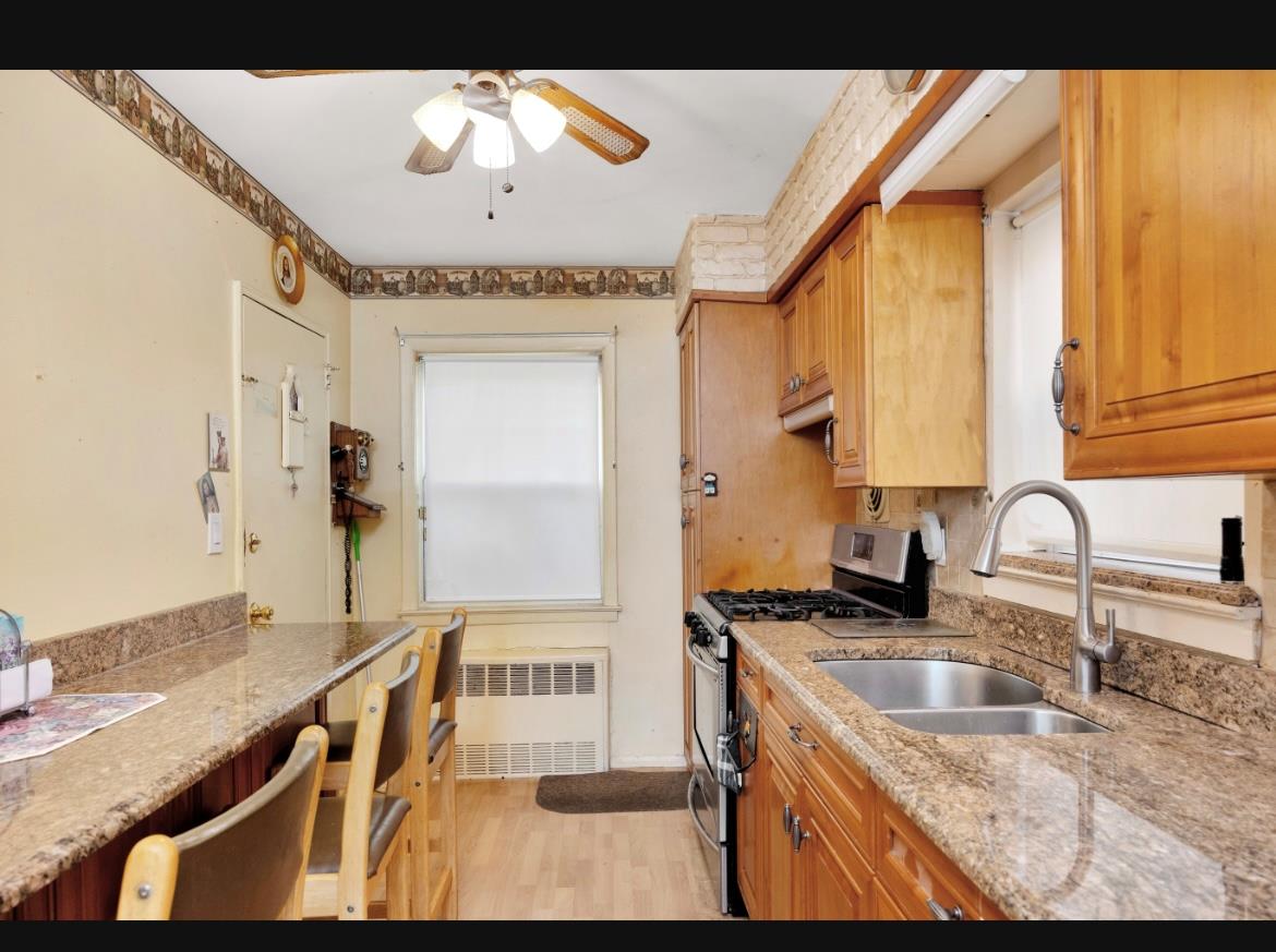 #14 photo, 7510 Juniper Boulevard, কুইন্‌স Middle Village , NY 11379