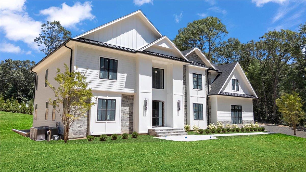 #2 photo, 11 Ingold Drive, Dix Hills , NY 11746