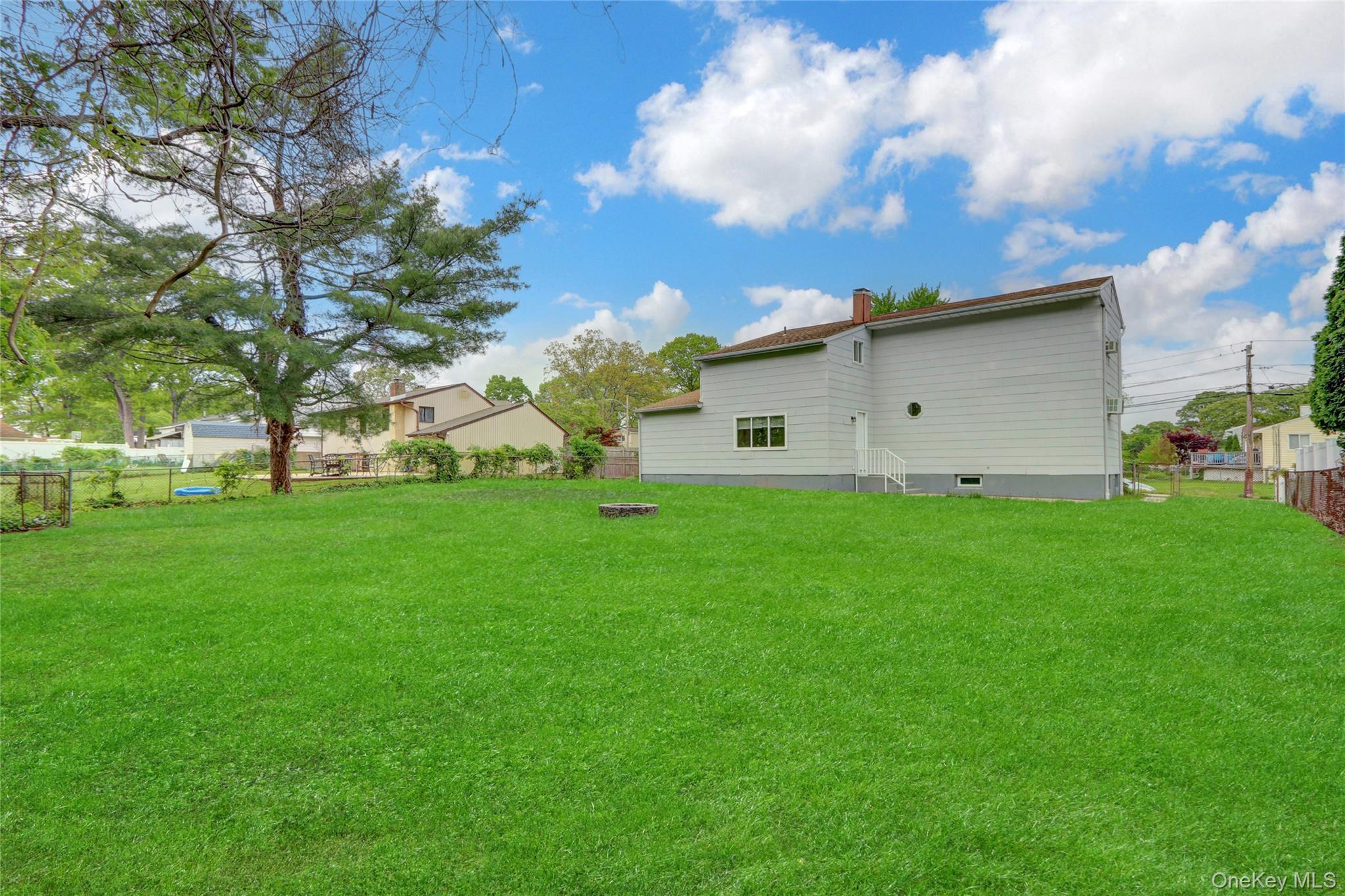 #17 photo, 16 Allegheny Drive, サフォーク郡 Farmingville , NY 11738