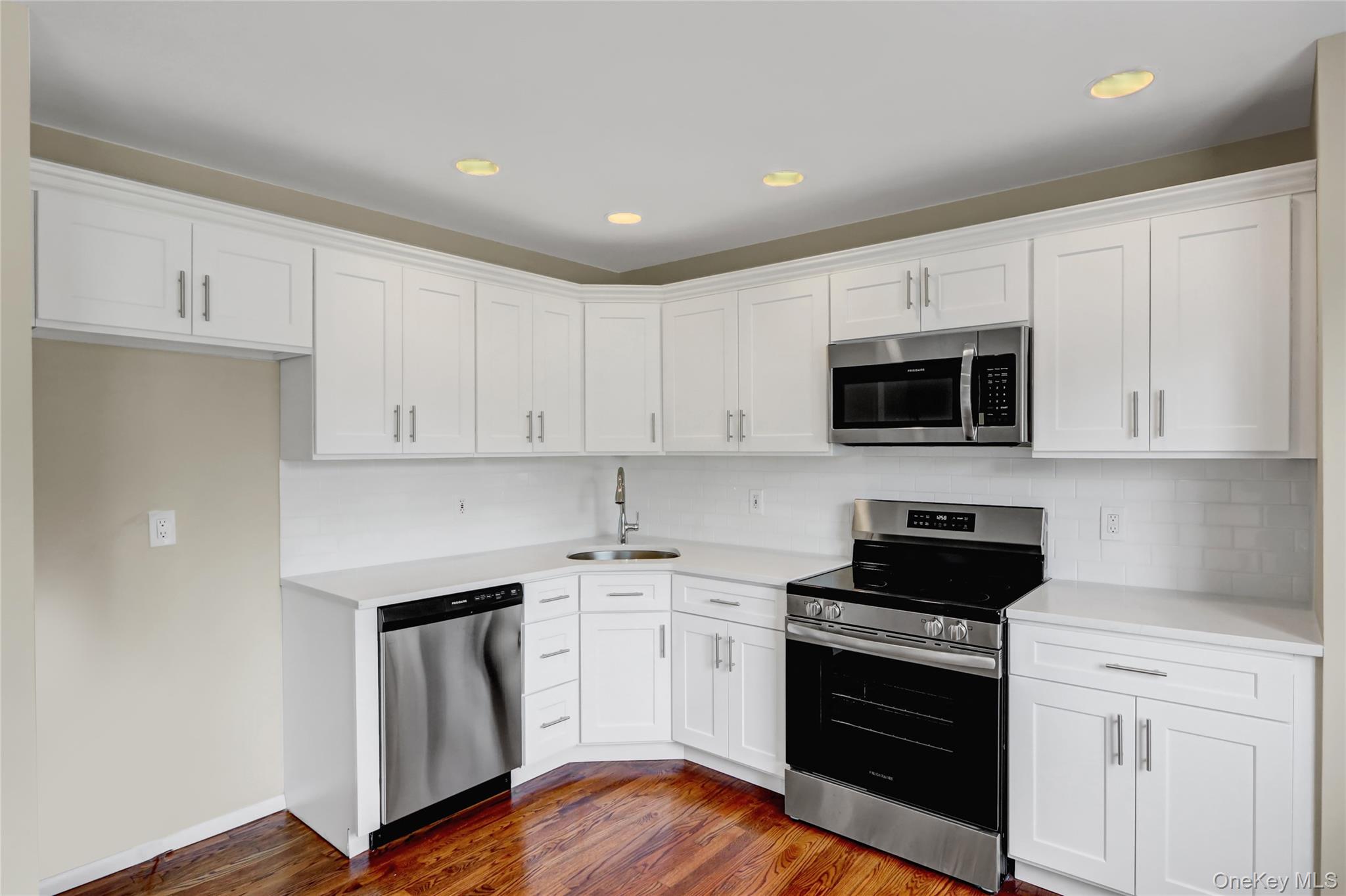 #5 photo, 16 Allegheny Drive, サフォーク郡 Farmingville , NY 11738