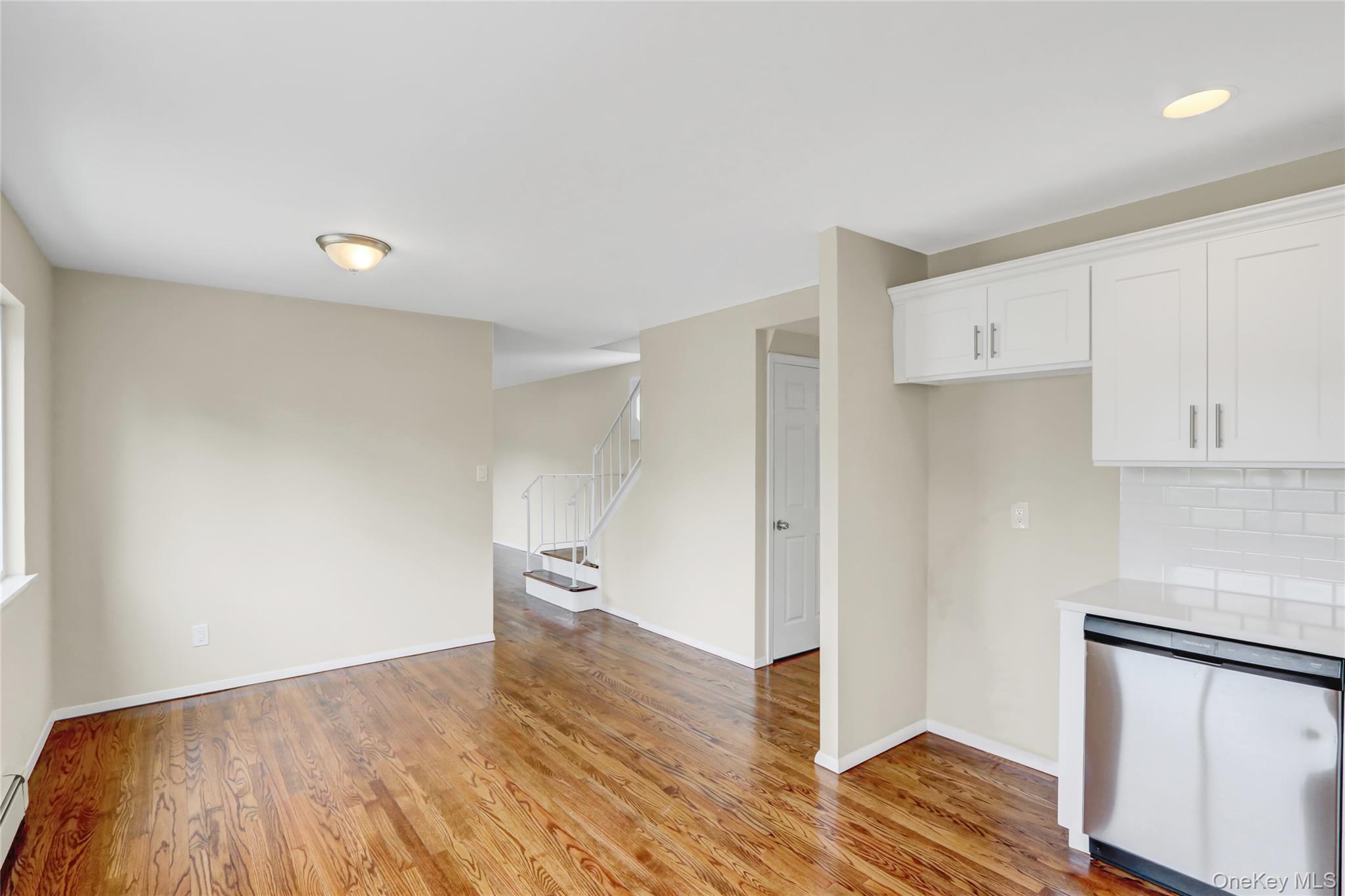 #6 photo, 16 Allegheny Drive, サフォーク郡 Farmingville , NY 11738