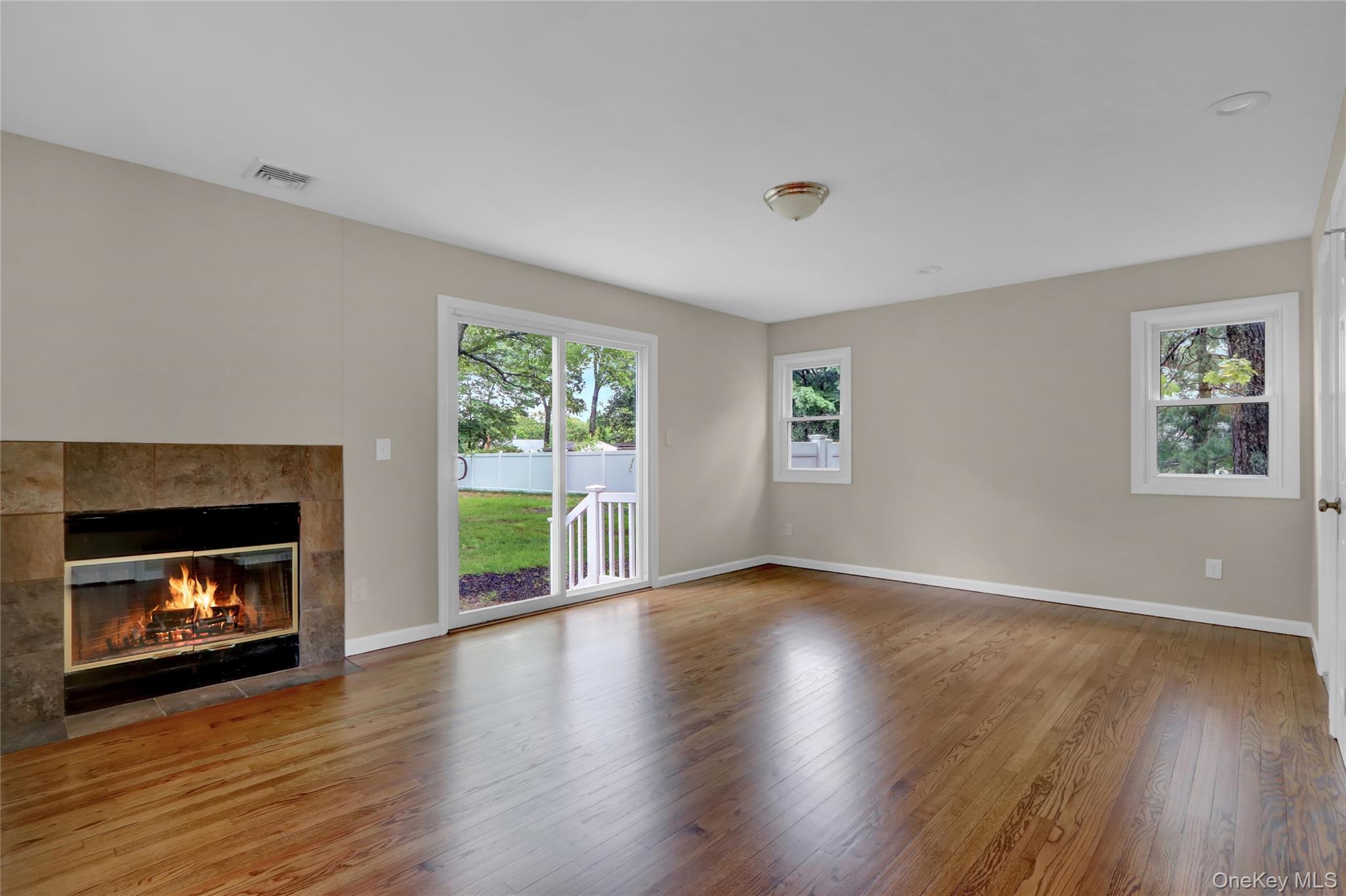 #7 photo, 31 Teller Avenue, Coram , NY 11727