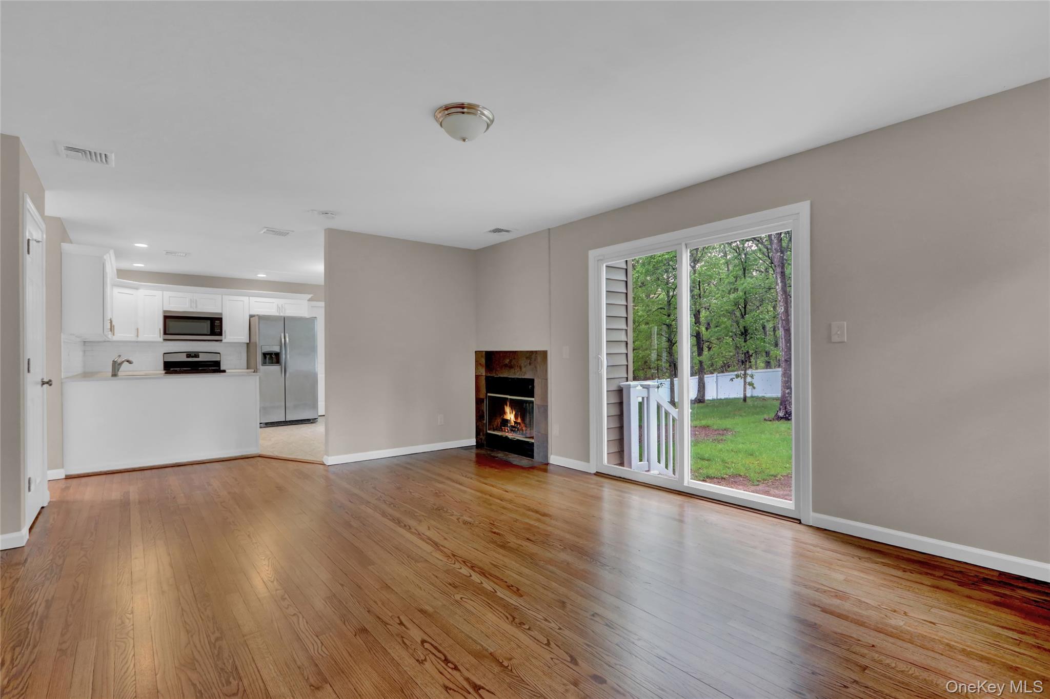 #8 photo, 31 Teller Avenue, Coram , NY 11727