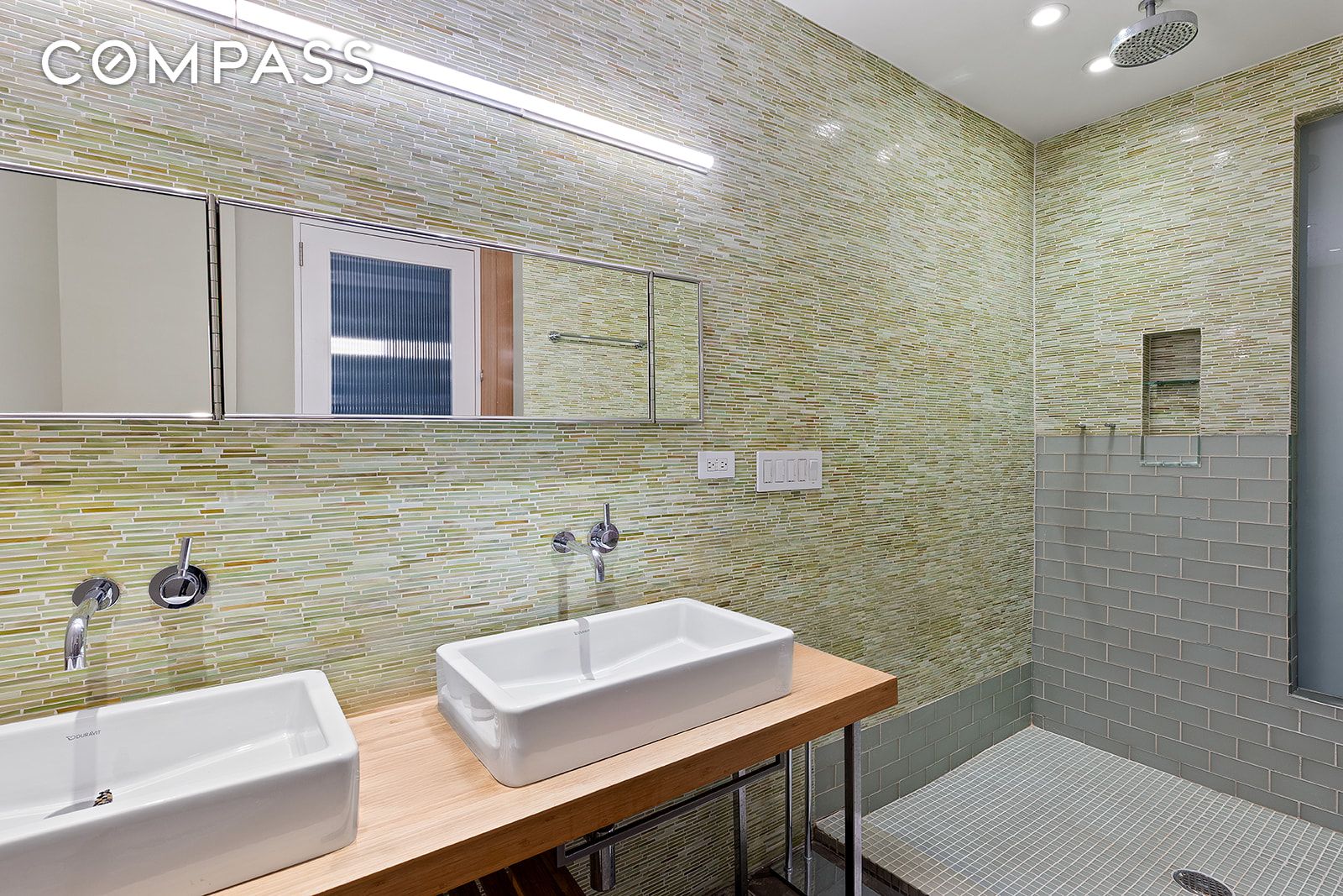 #14 photo, 198 6th Avenue, マンハッタン SoHo , NY 10013