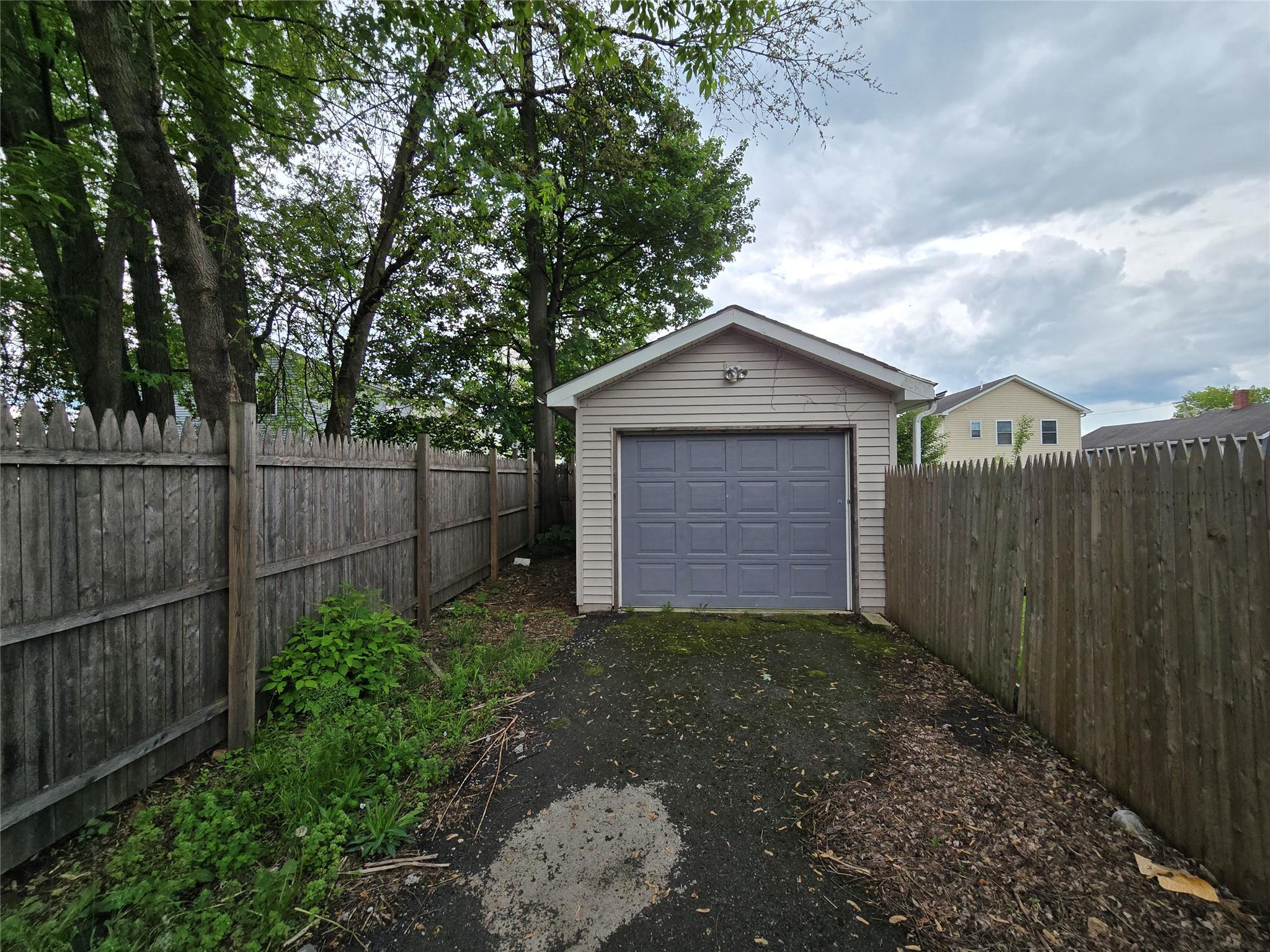 #12 photo, 27 Thompson Street, Port Jervis , NY 12771