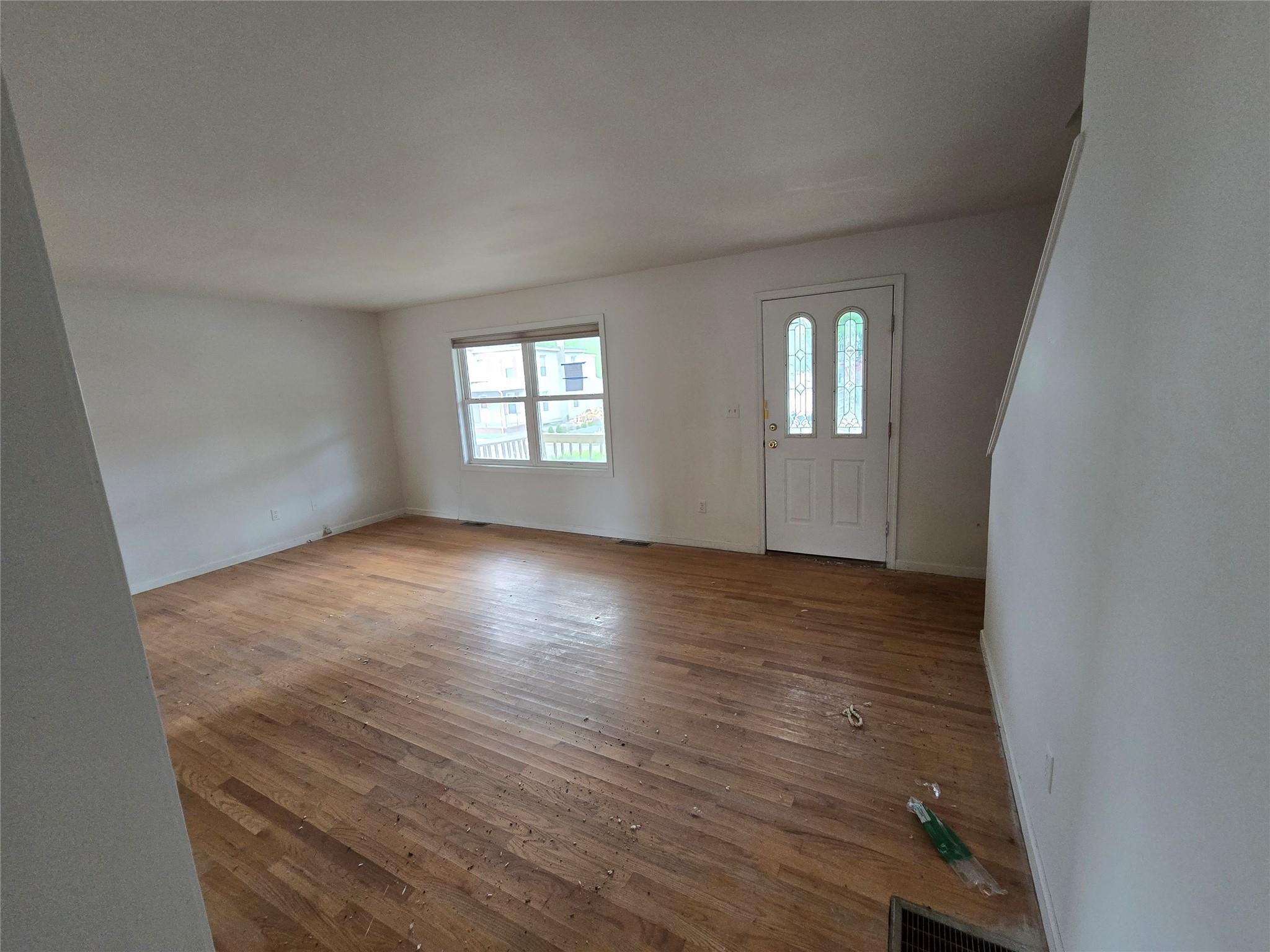 #9 photo, 27 Thompson Street, Port Jervis , NY 12771