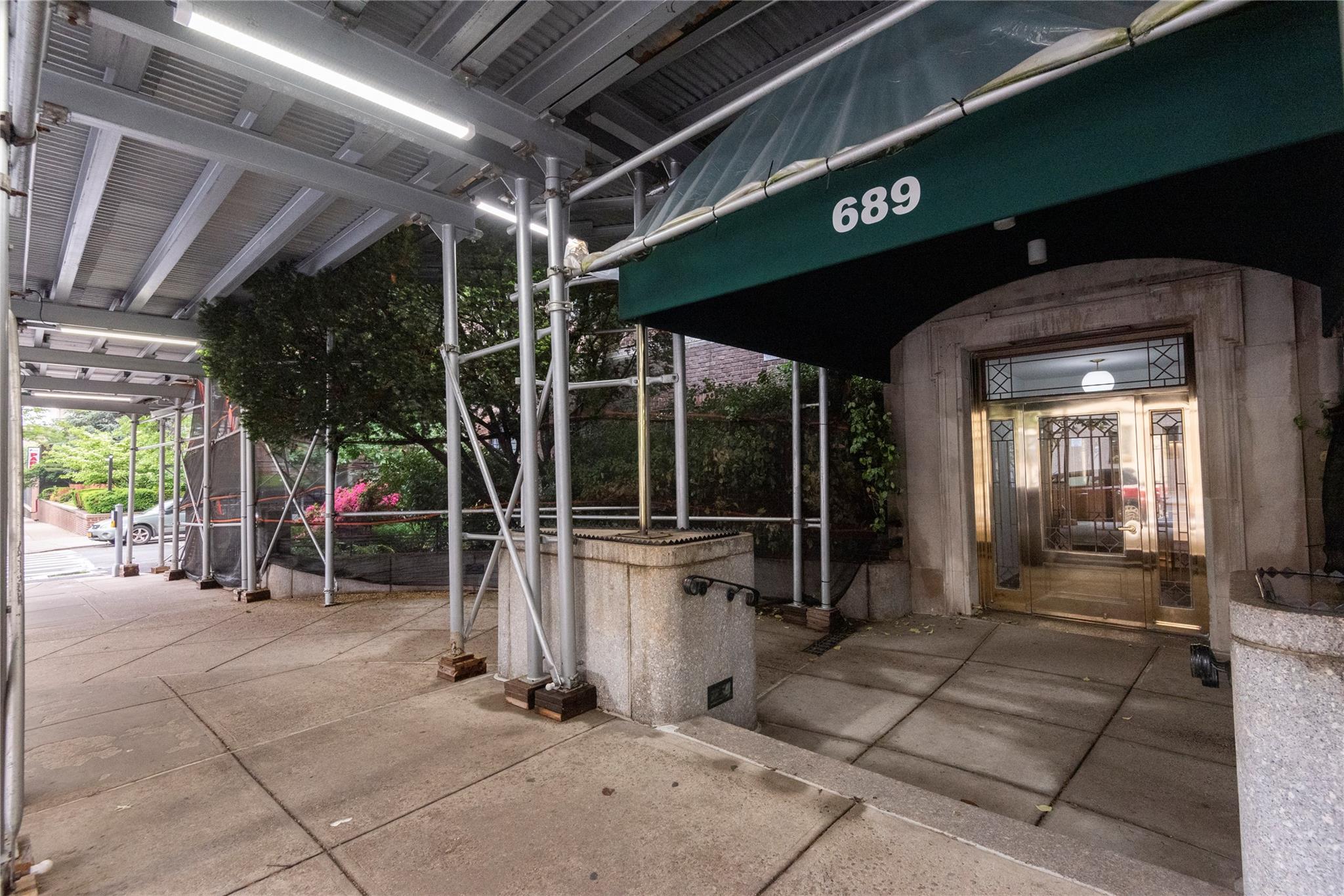 #16 photo, 689 Fort Washington Avenue, マンハッタン New York (Manhattan) , NY 10040