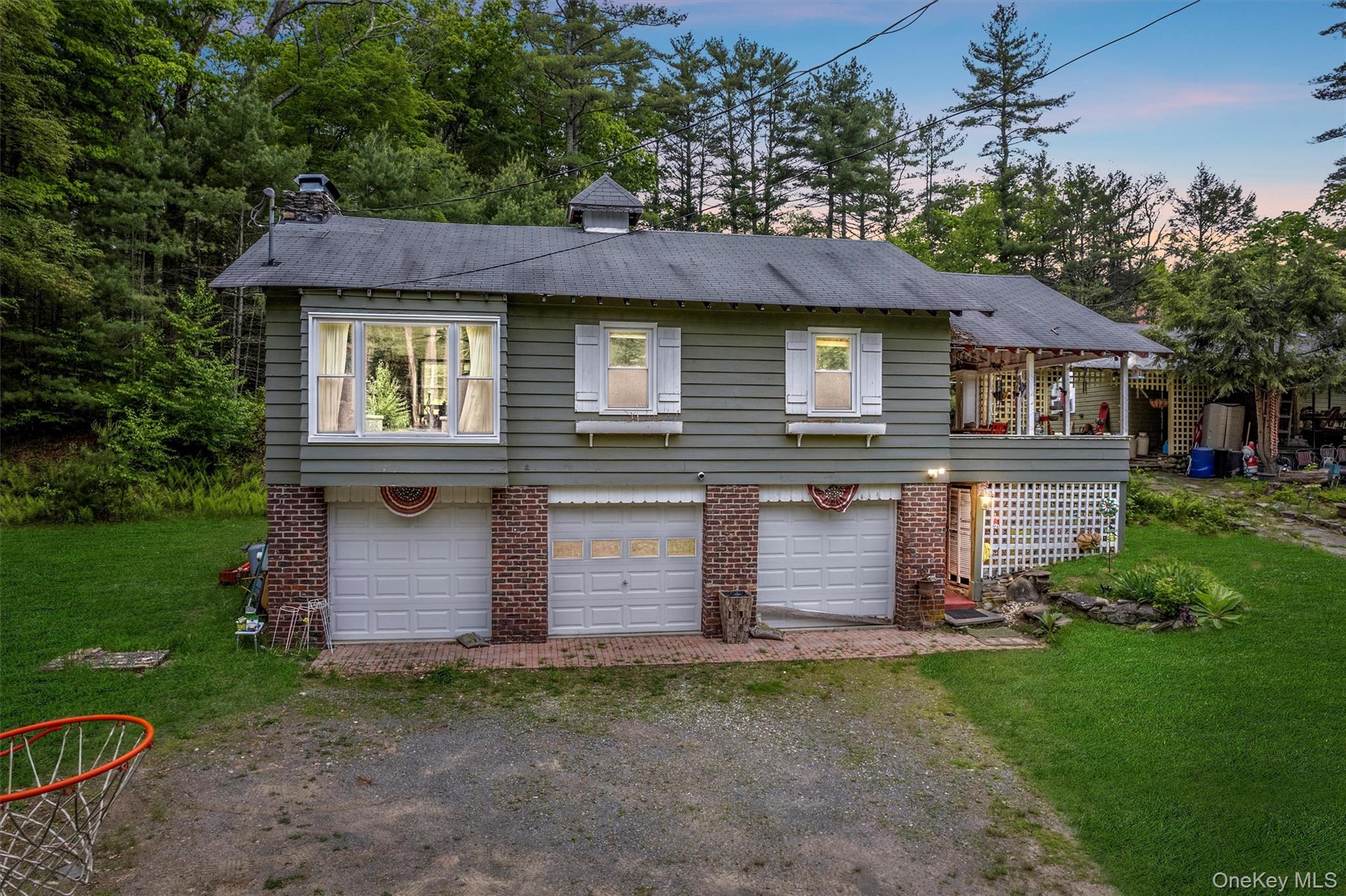 #2 photo, 11 Waldweg Drive, Sparrowbush , NY 12780