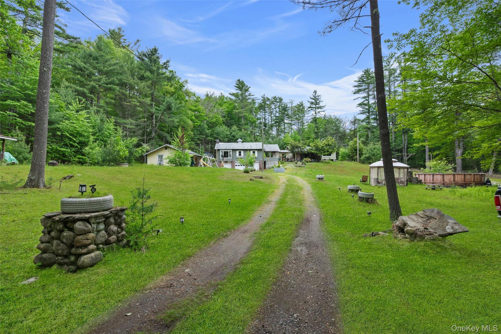 #8 photo, 11 Waldweg Drive, Sparrowbush , NY 12780