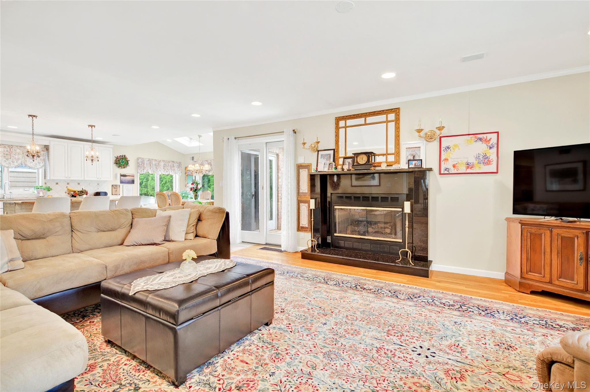 #13 photo, 249 Park Avenue, Eastchester , NY 10709