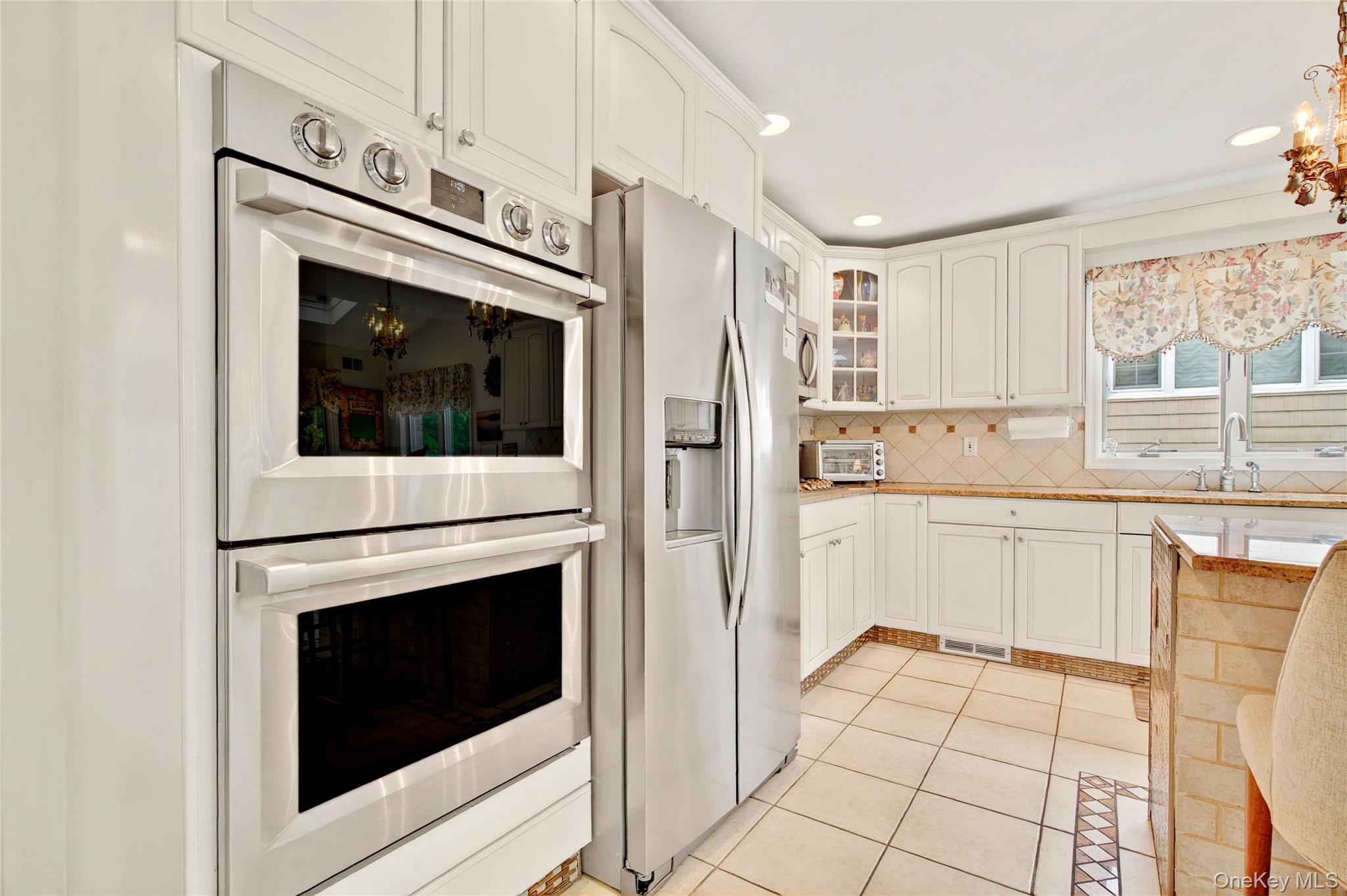 #20 photo, 249 Park Avenue, Eastchester , NY 10709