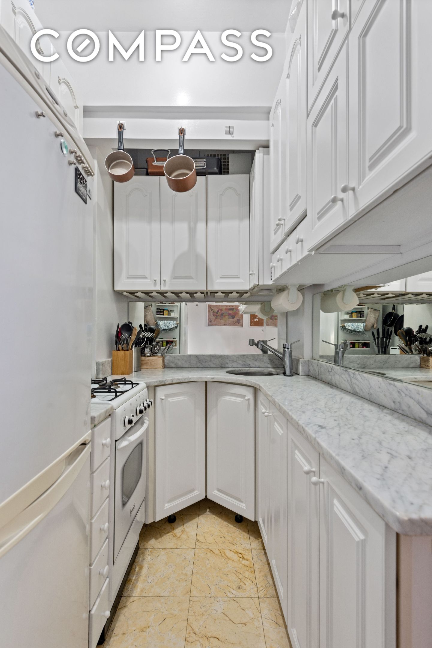 #5 photo, 225 Central Park W, マンハッタン Upper West Side , NY 10024