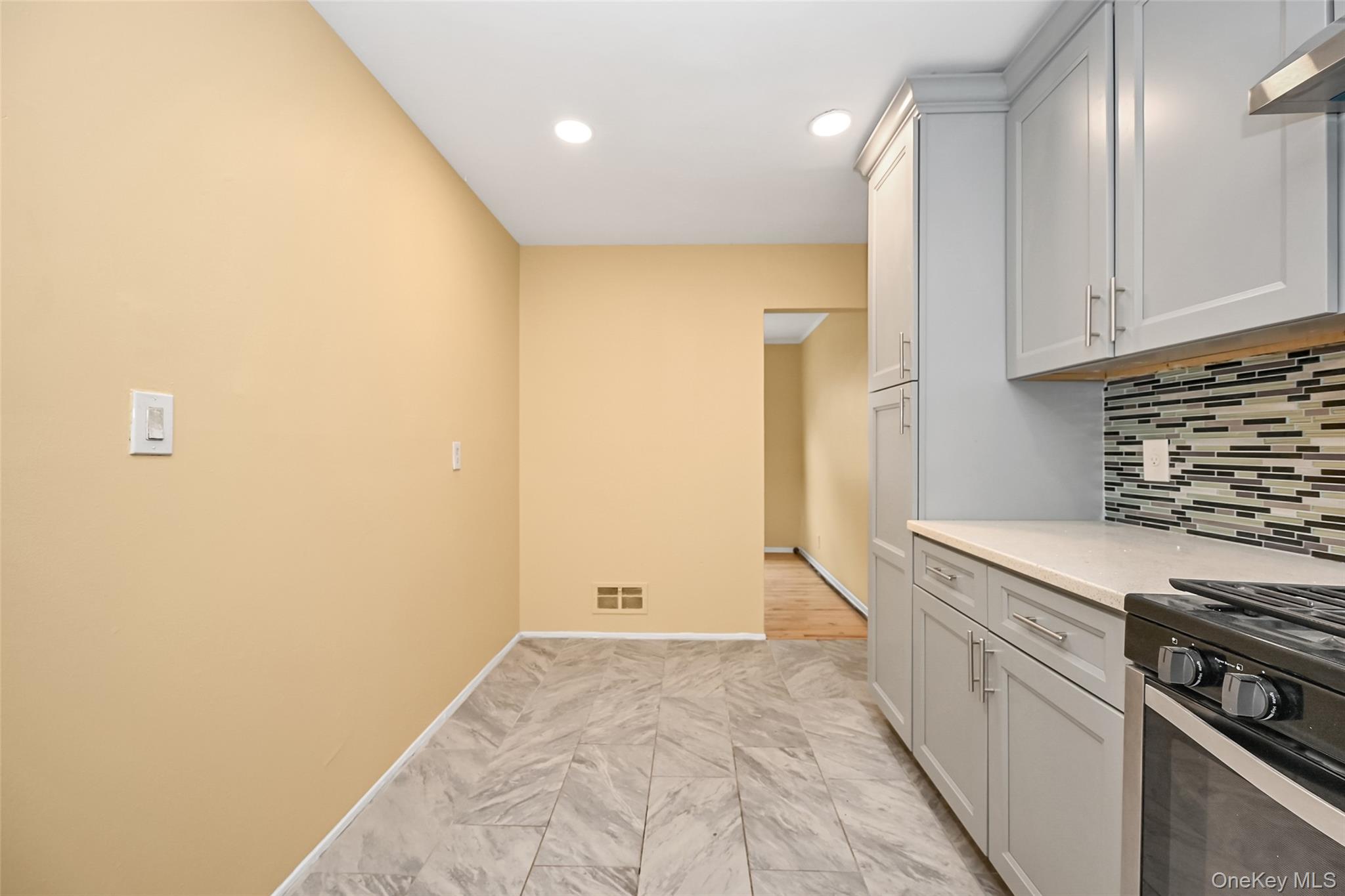 #8 photo, 97-16 222nd Street, クイーンズ区 Queens Village , NY 11429