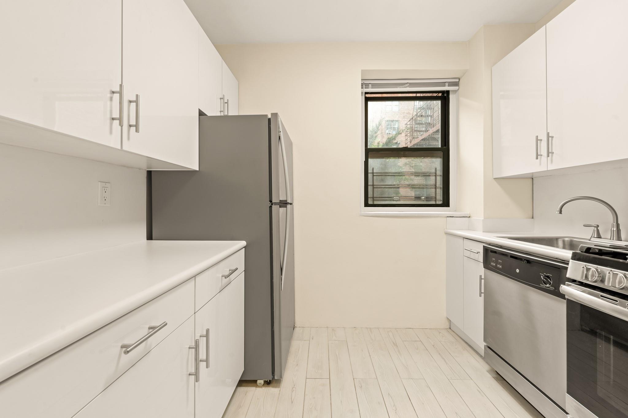 #6 photo, 34-21 78th Street, クイーンズ区 Jackson Heights , NY 11372