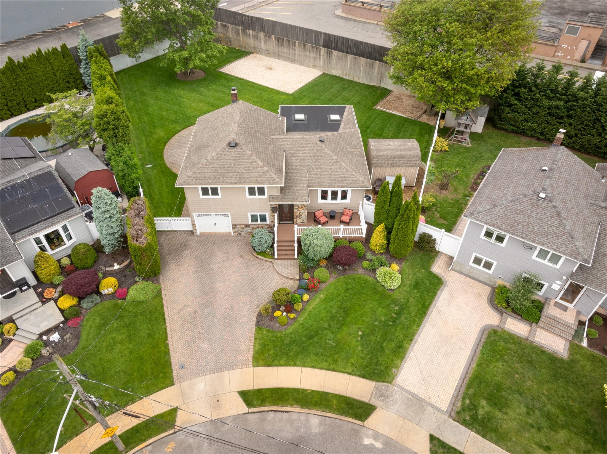 #1 photo, 14 Jones Court, নাসাউ কাউন্টি Massapequa Park , NY 11762