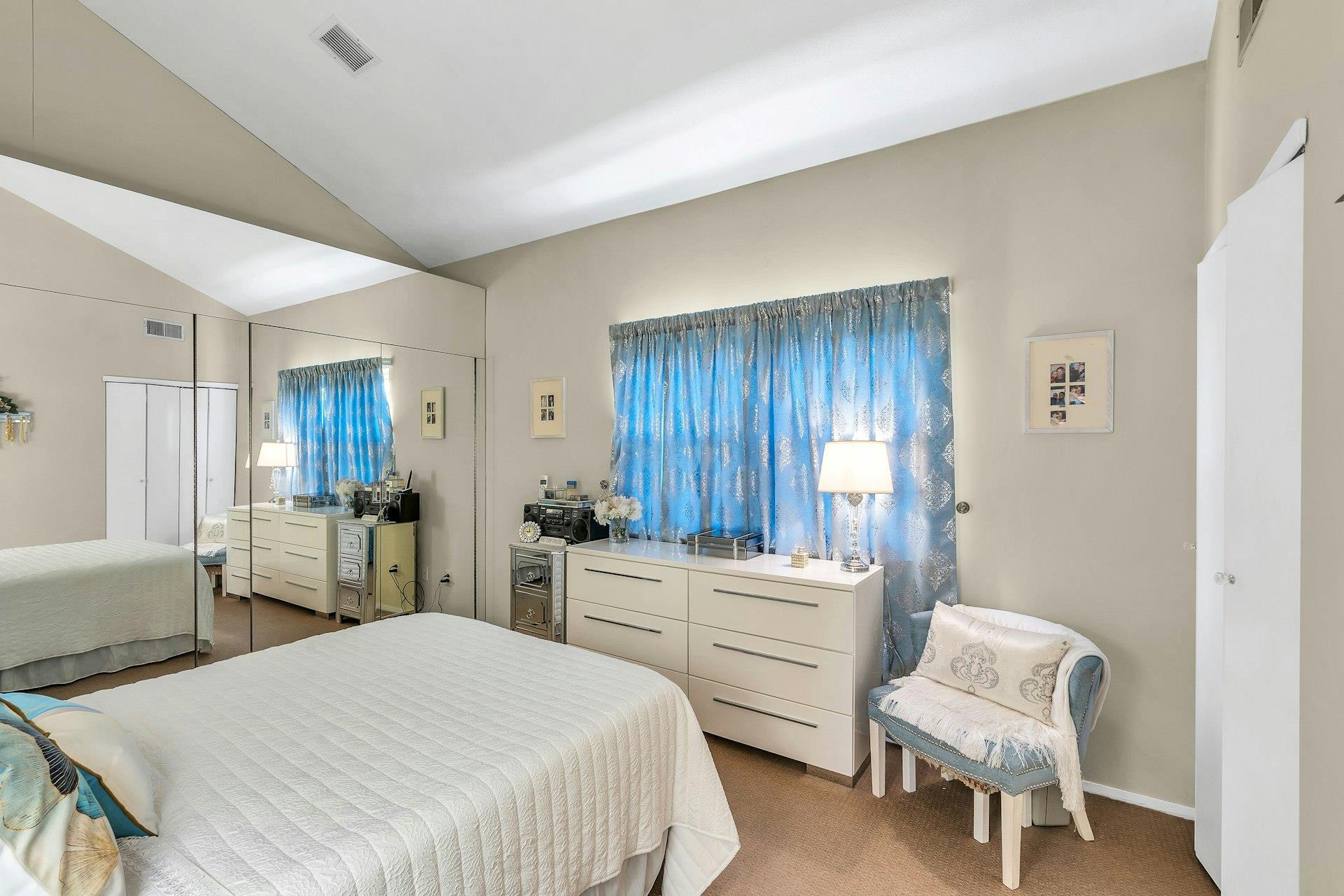 #13 photo, 1425 Jerusalem Avenue, 长岛 North Merrick , NY 11566