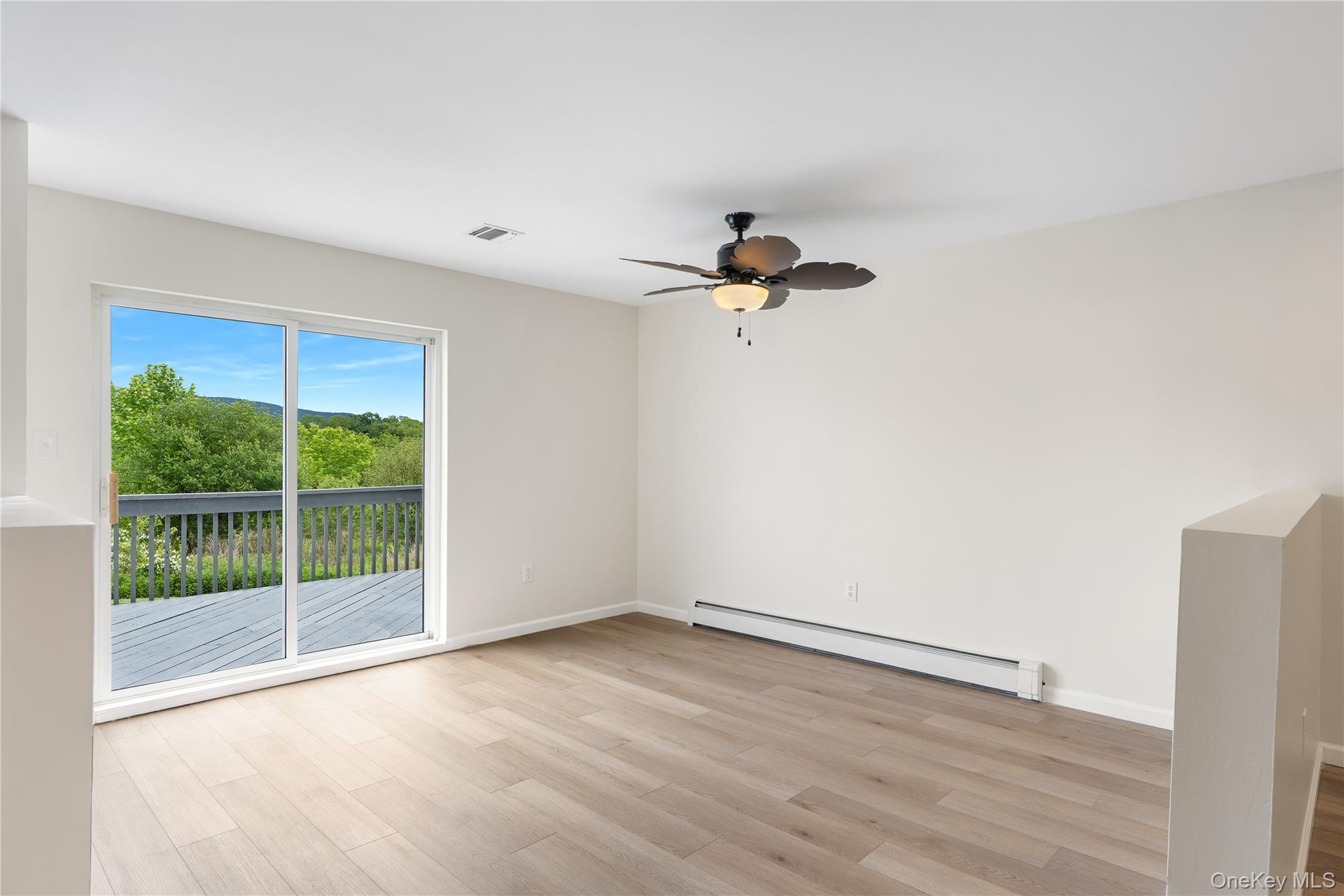 #7 photo, 221 Tamerisk Lane, New Windsor , NY 12553