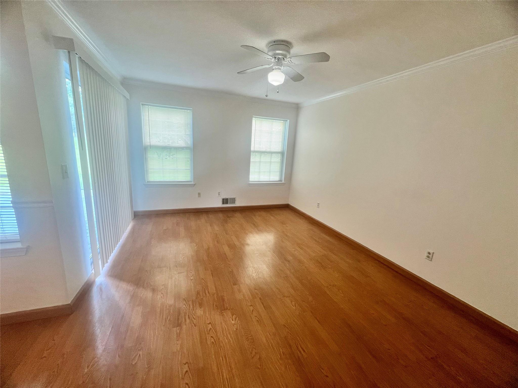 #4 photo, 28 Kent Court, Middletown , NY 10940