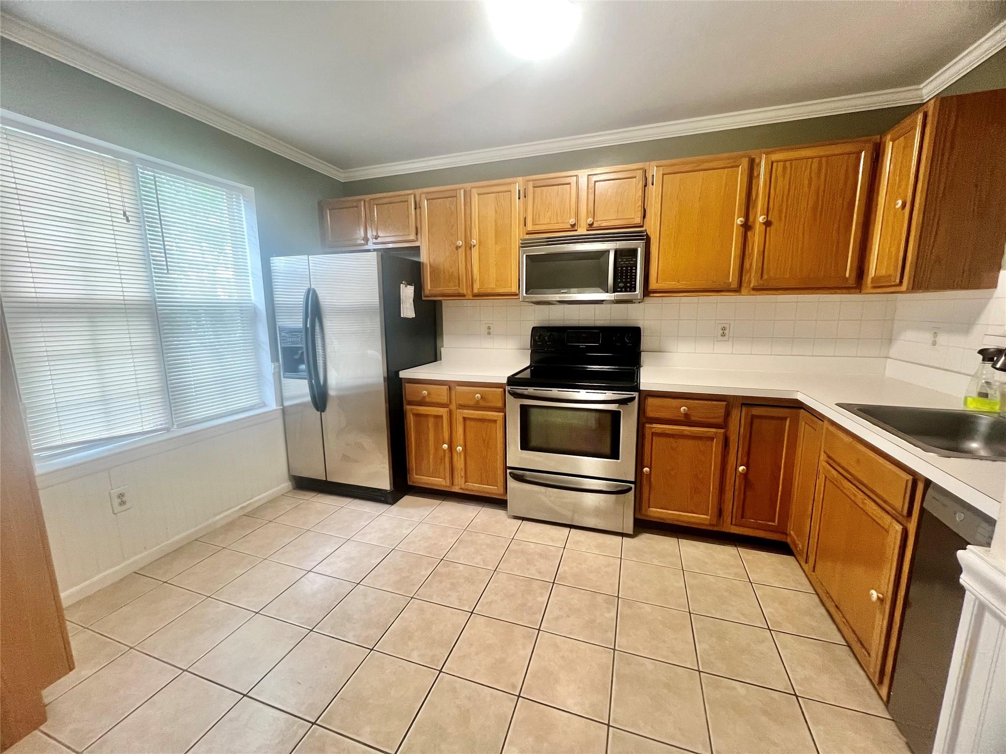 #6 photo, 28 Kent Court, Middletown , NY 10940