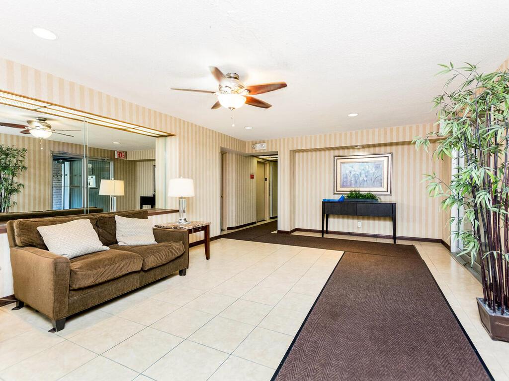 #11 photo, 245 Rumsey Road, Yonkers , NY 10701