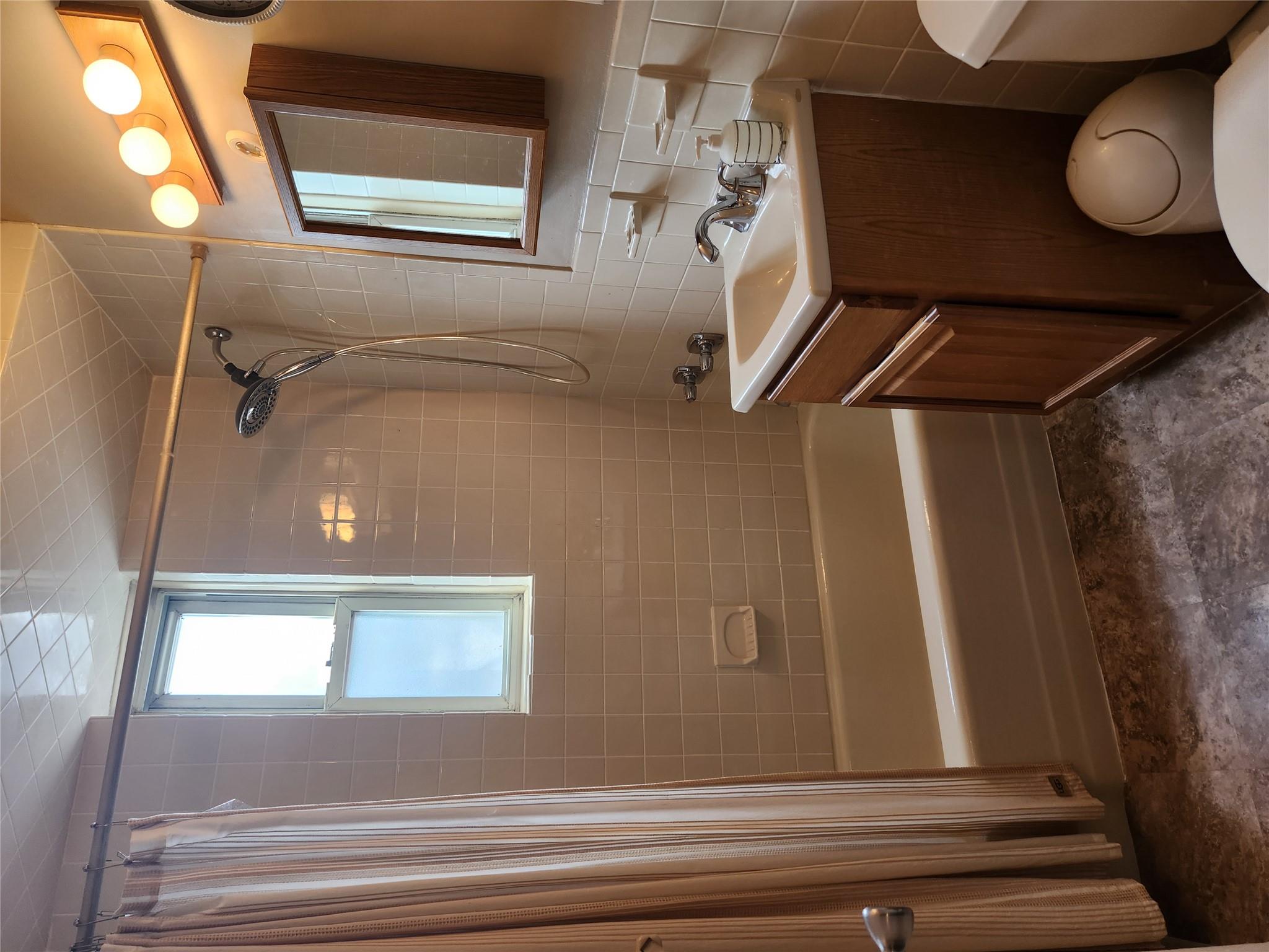 #8 photo, 245 Rumsey Road, Yonkers , NY 10701