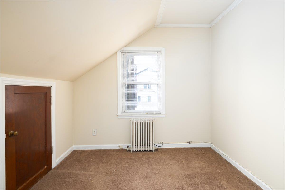 #12 photo, 343 Franklin Avenue, Hewlett , NY 11557