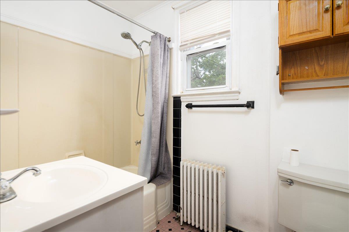 #17 photo, 343 Franklin Avenue, Hewlett , NY 11557