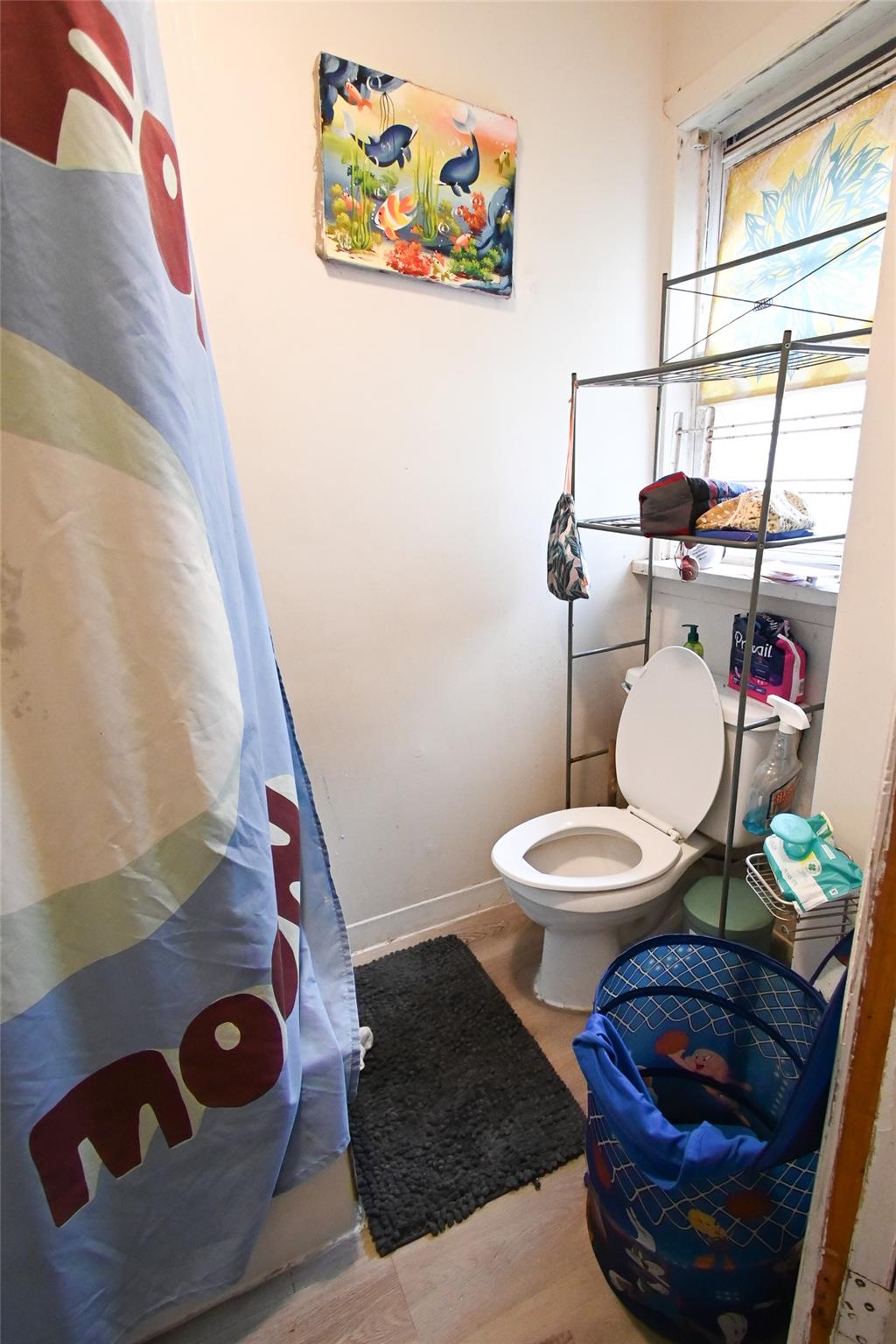 #18 photo, 9-01 College Point Blvd, クイーンズ区 College Point , NY 11356