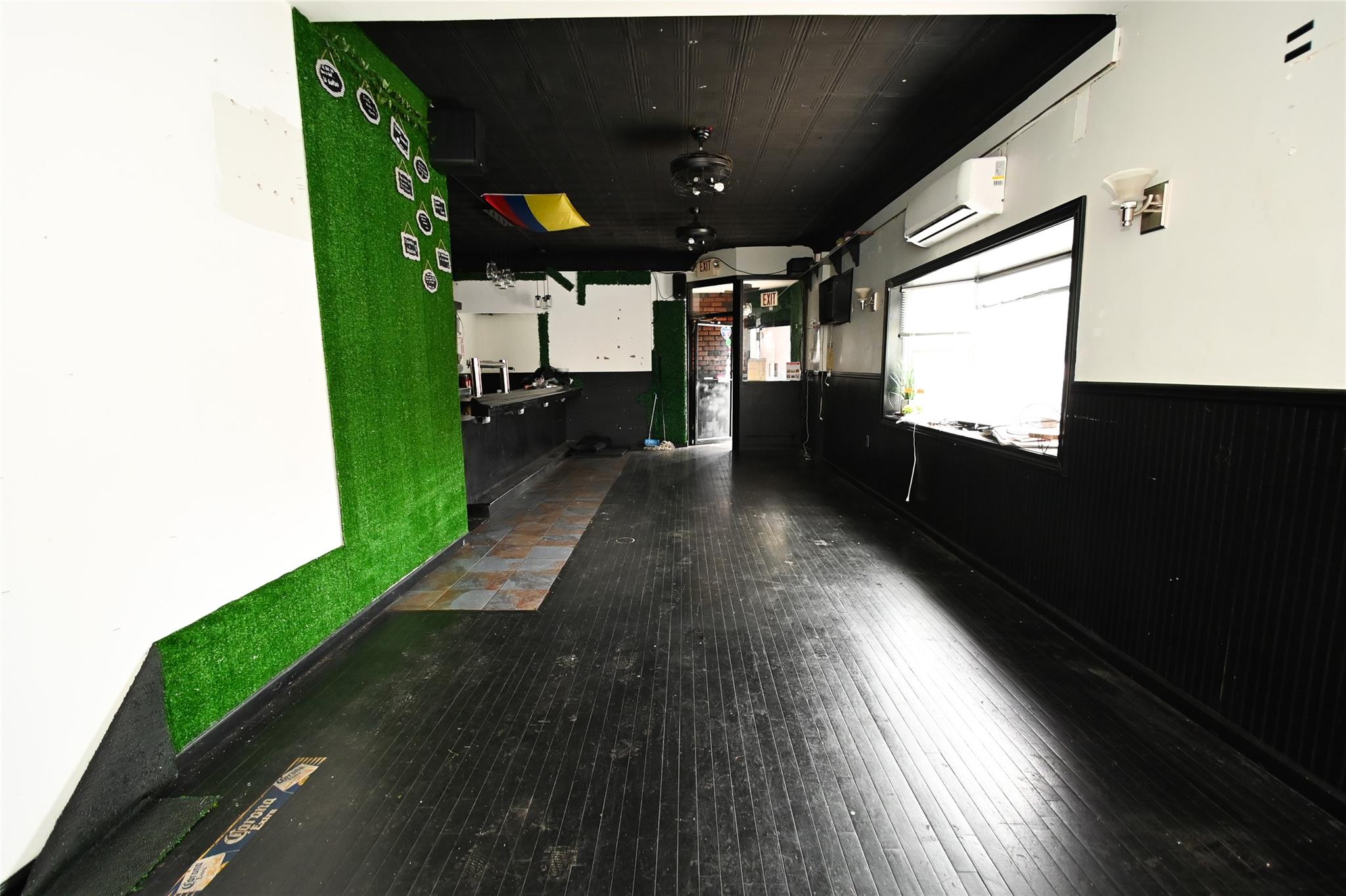 #5 photo, 9-01 College Point Blvd, クイーンズ区 College Point , NY 11356