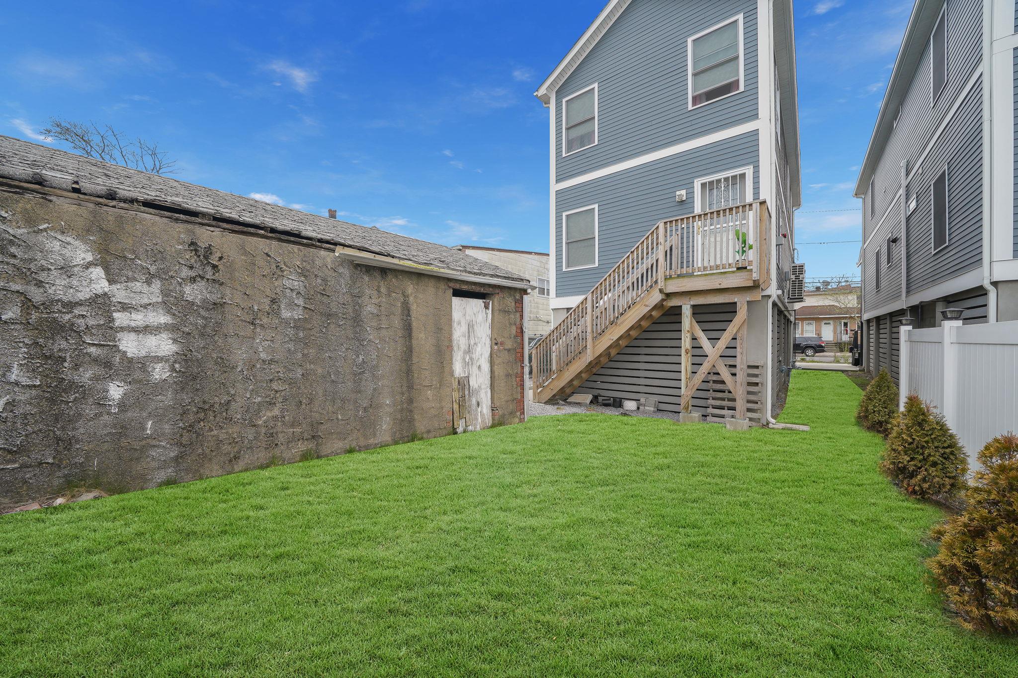 #12 photo, 6944 Burchell Avenue, クイーンズ区 Arverne , NY 11692