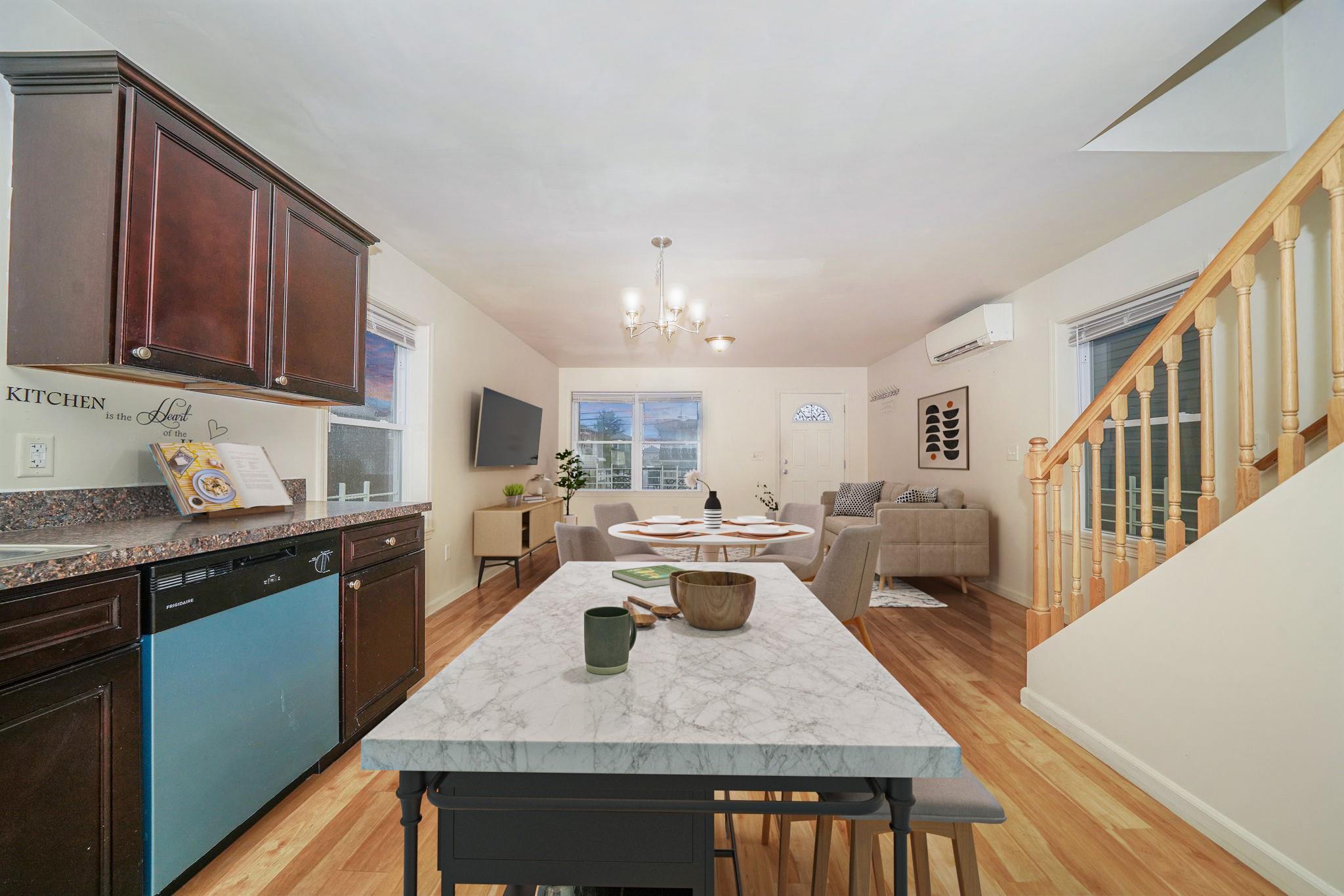 #3 photo, 6944 Burchell Avenue, クイーンズ区 Arverne , NY 11692