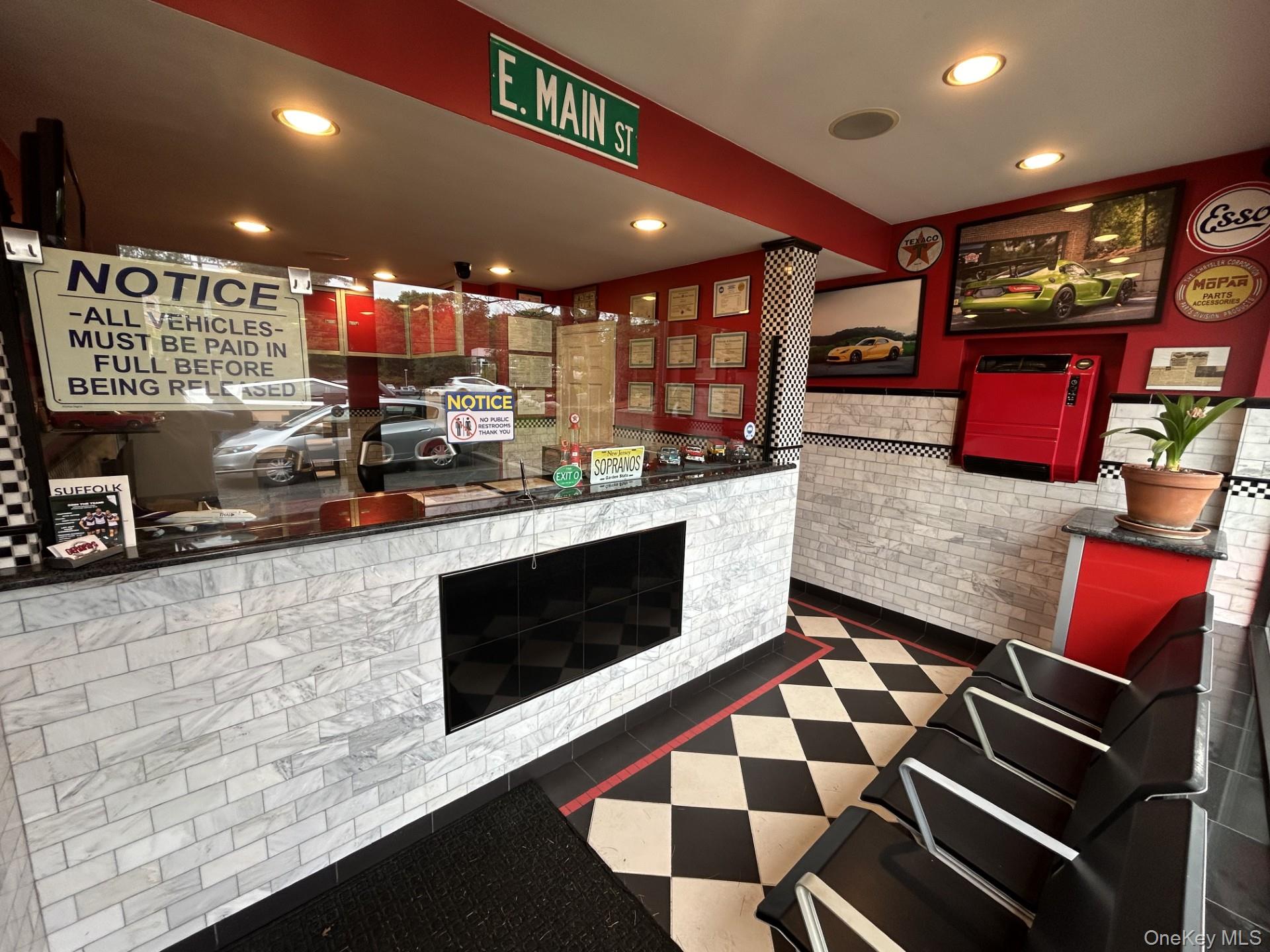 #3 photo, 988 W Jericho Turnpike, サフォーク郡 Smithtown , NY 11787