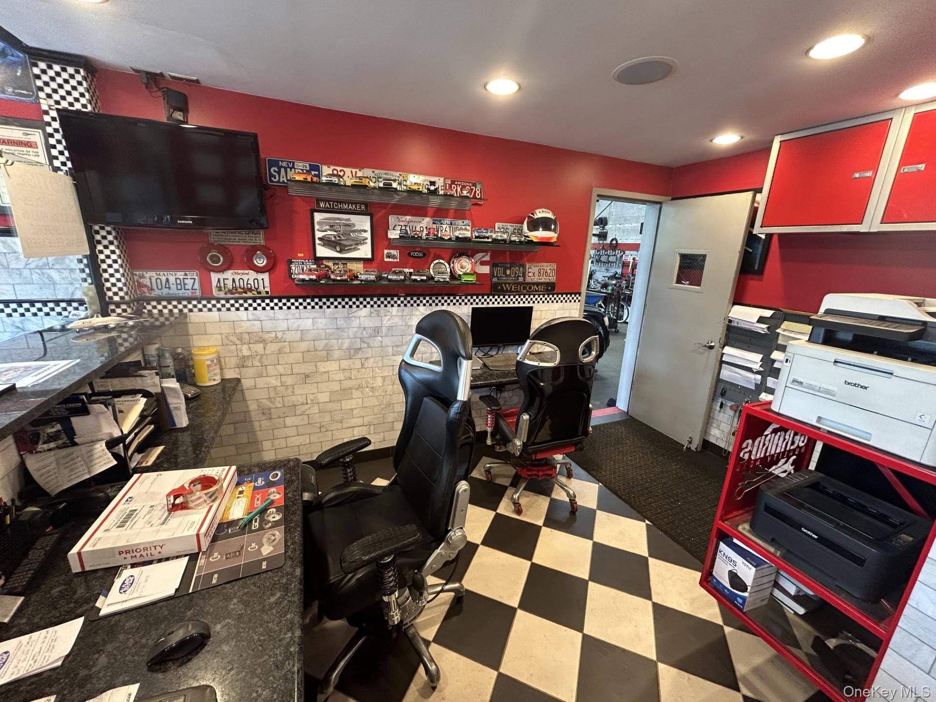 #4 photo, 988 W Jericho Turnpike, サフォーク郡 Smithtown , NY 11787