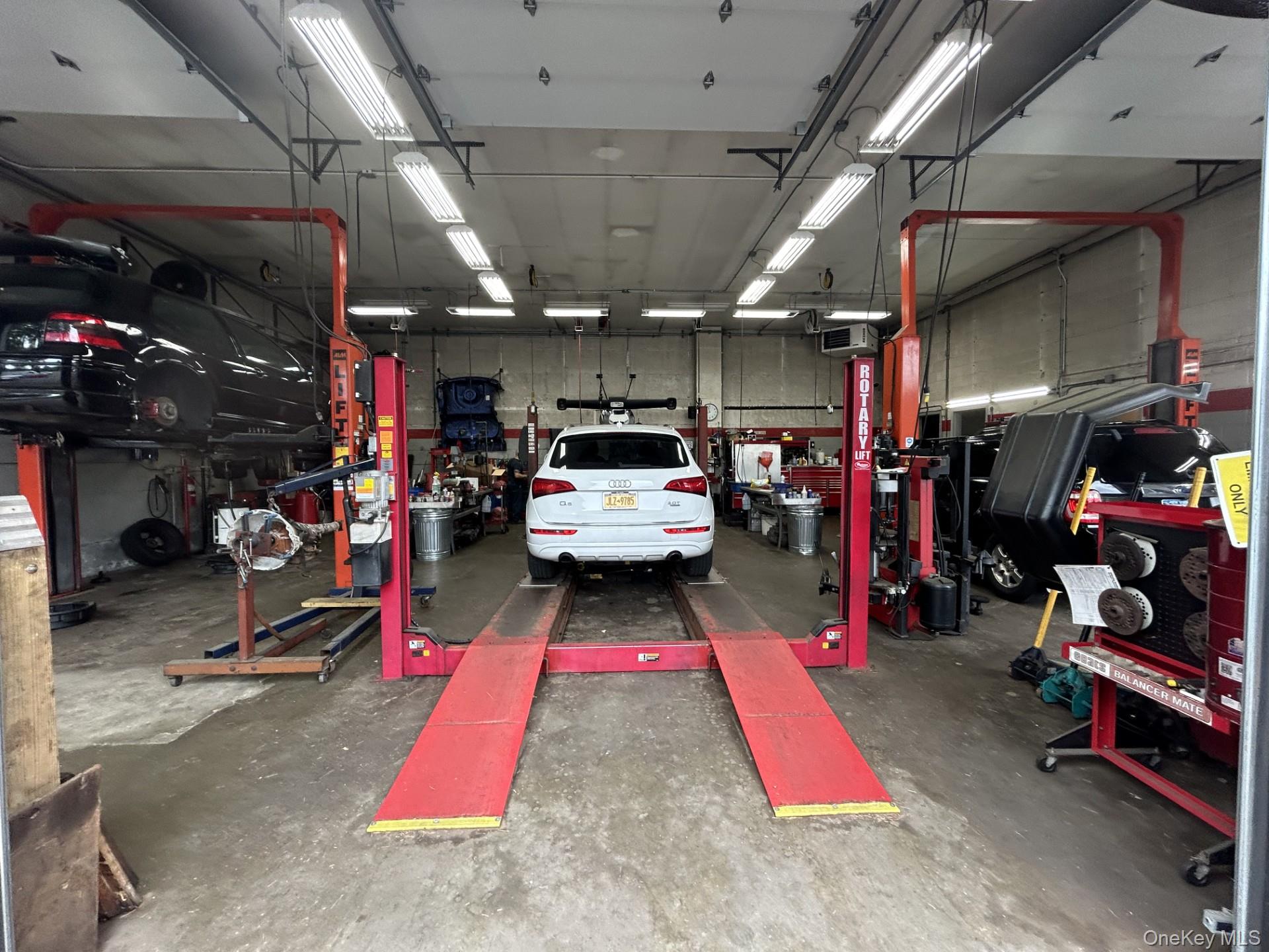 #6 photo, 988 W Jericho Turnpike, サフォーク郡 Smithtown , NY 11787